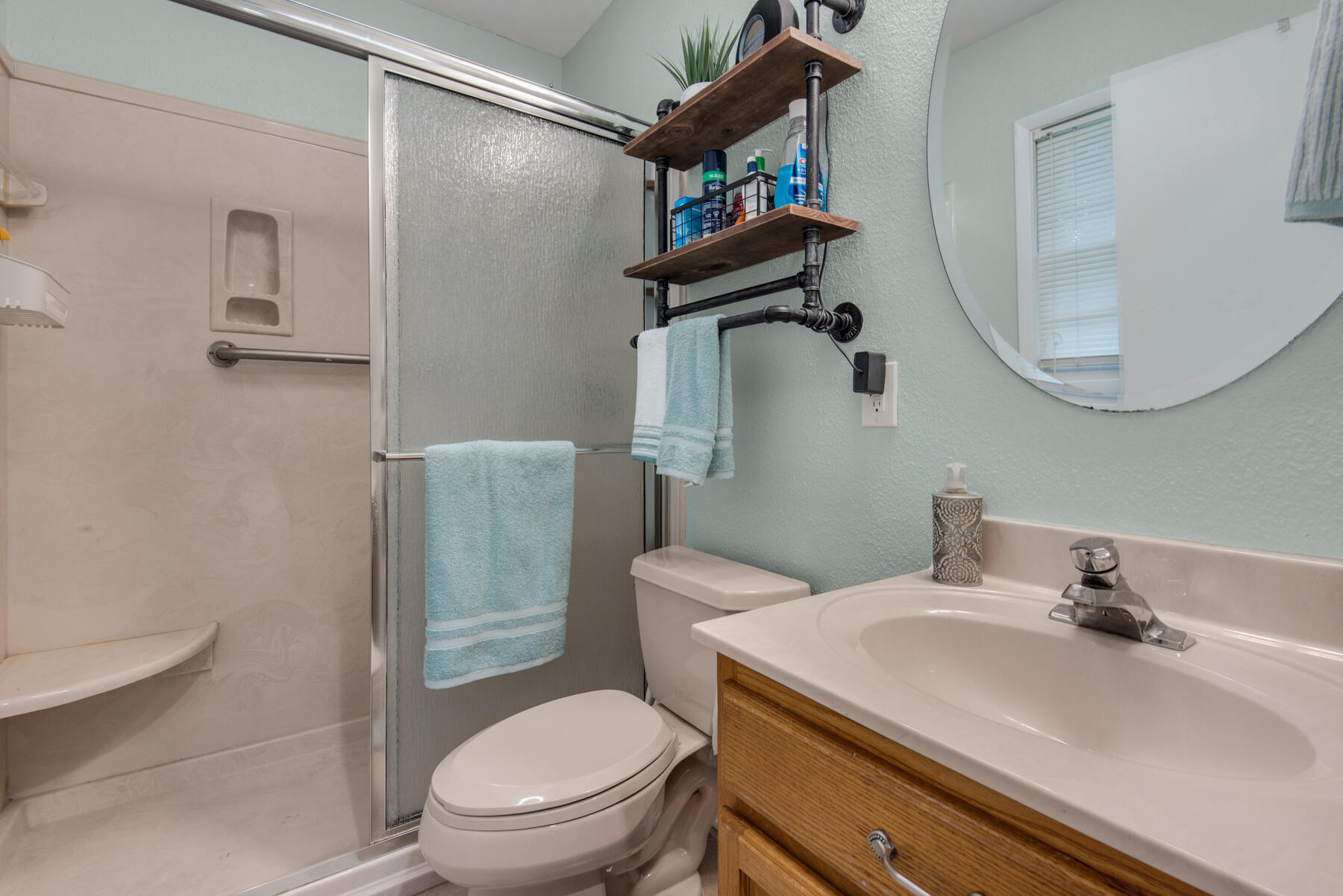 COLONIAL HEIGHTS - Residential