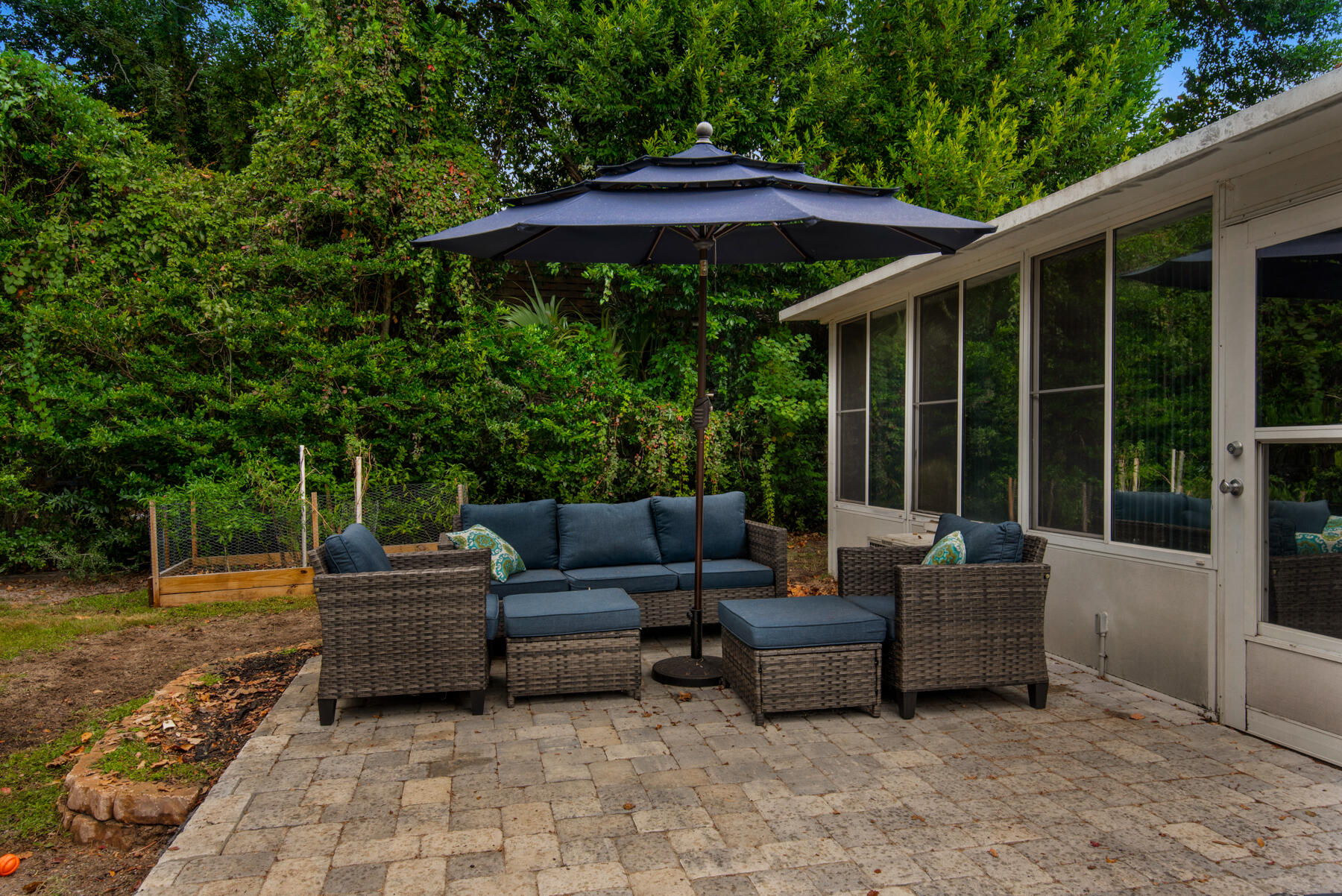 COLONIAL HEIGHTS - Residential