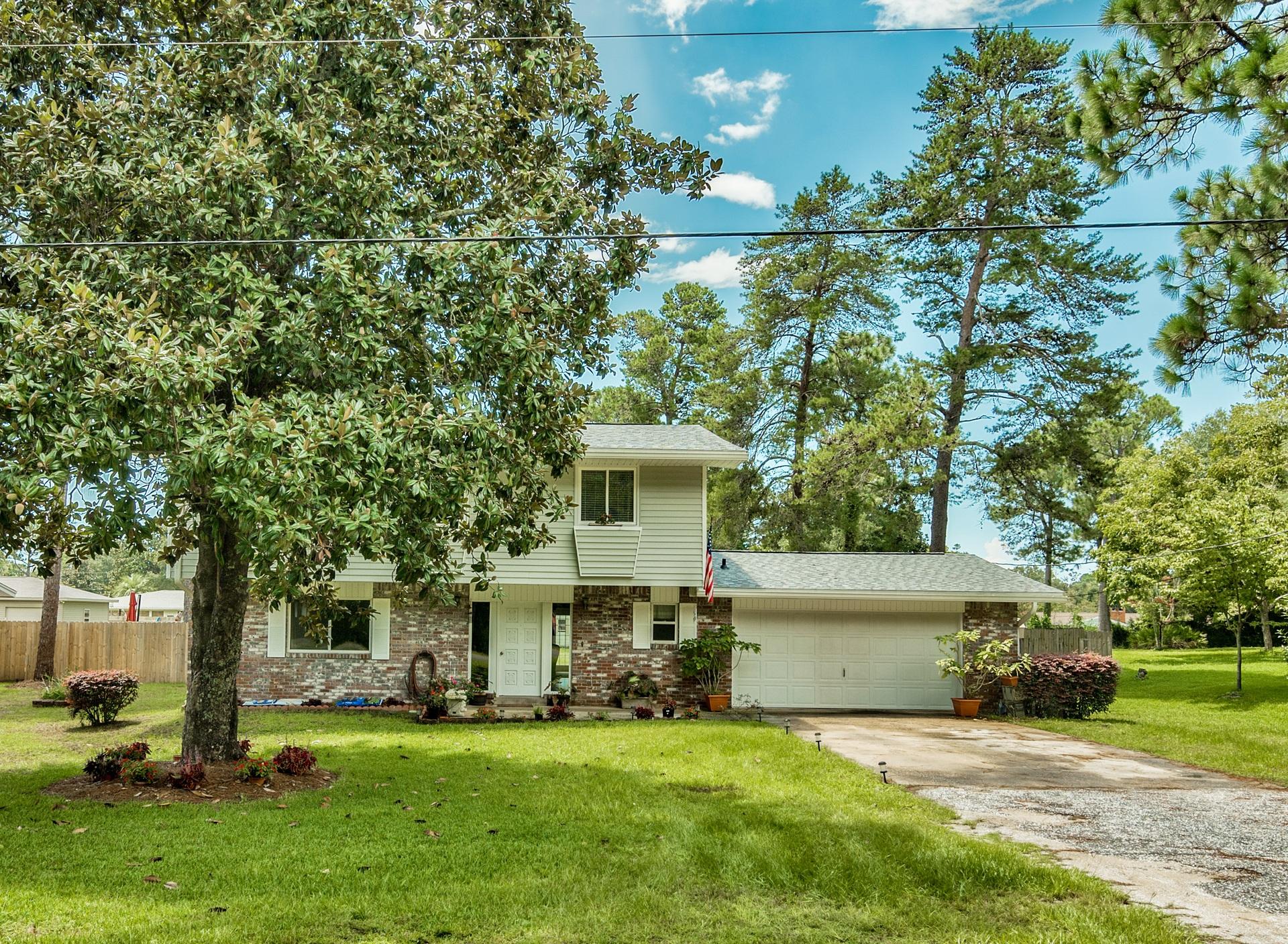 Poquito Bayou - Residential