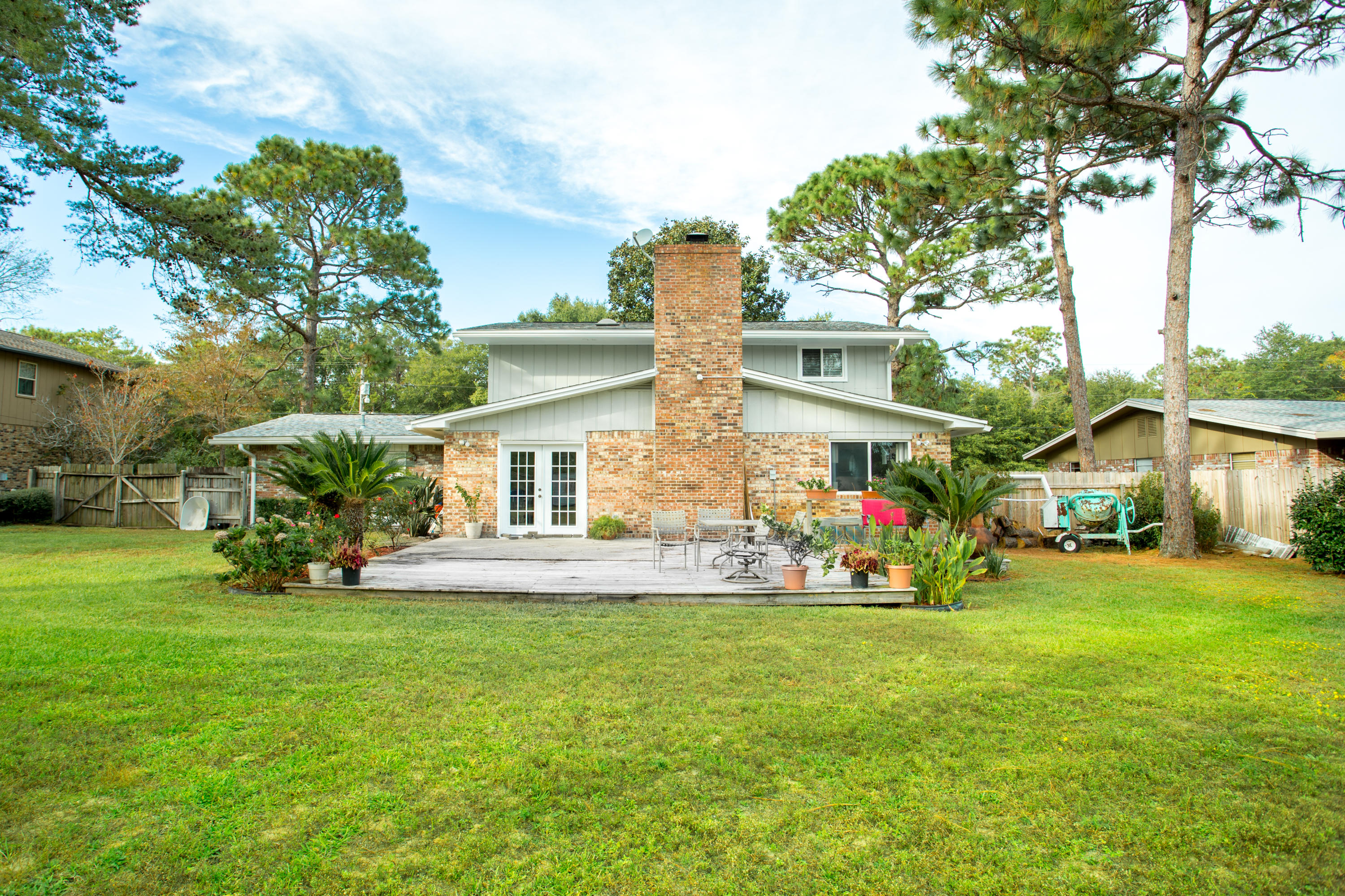 Poquito Bayou - Residential