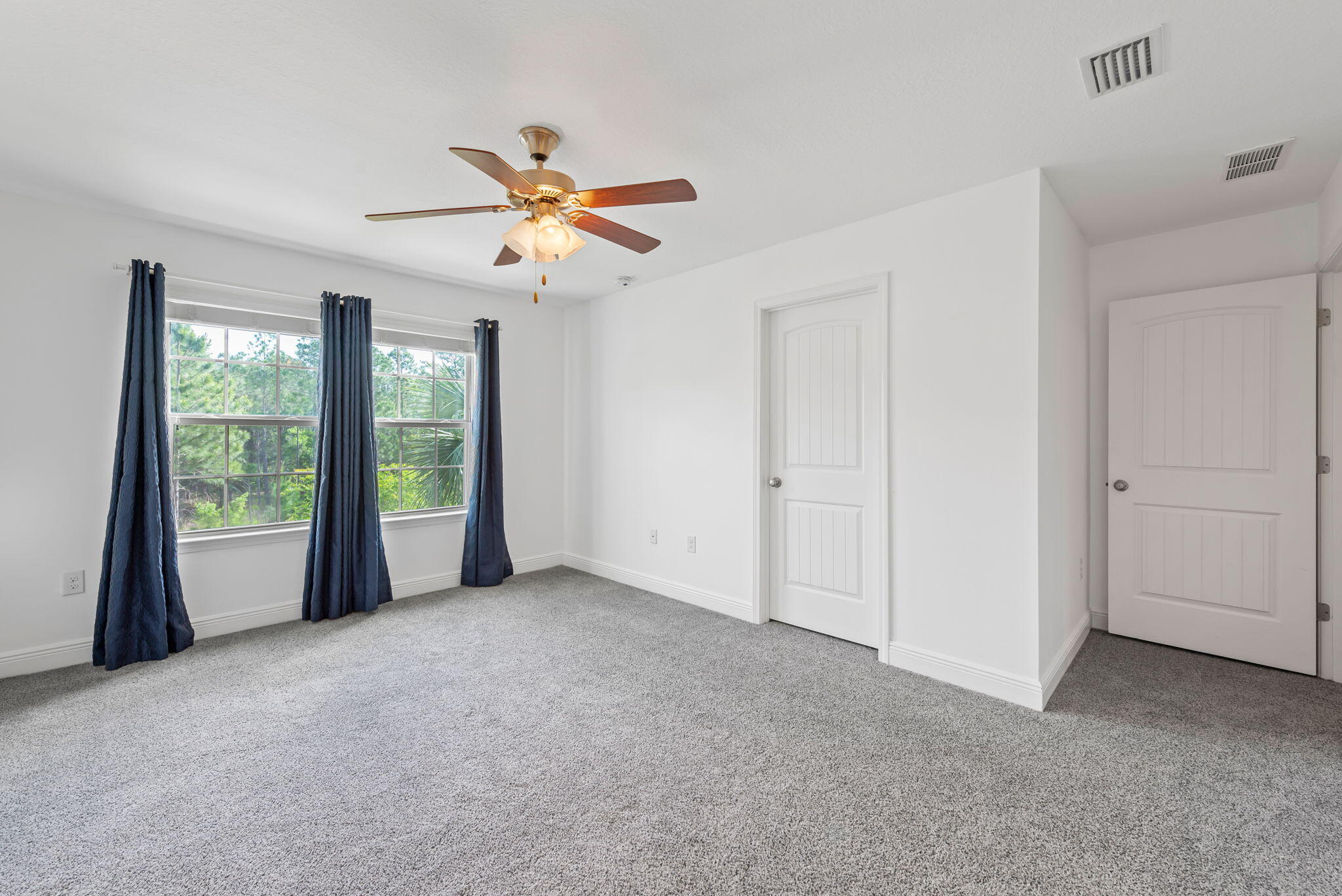 RESERVE POINTE - Residential