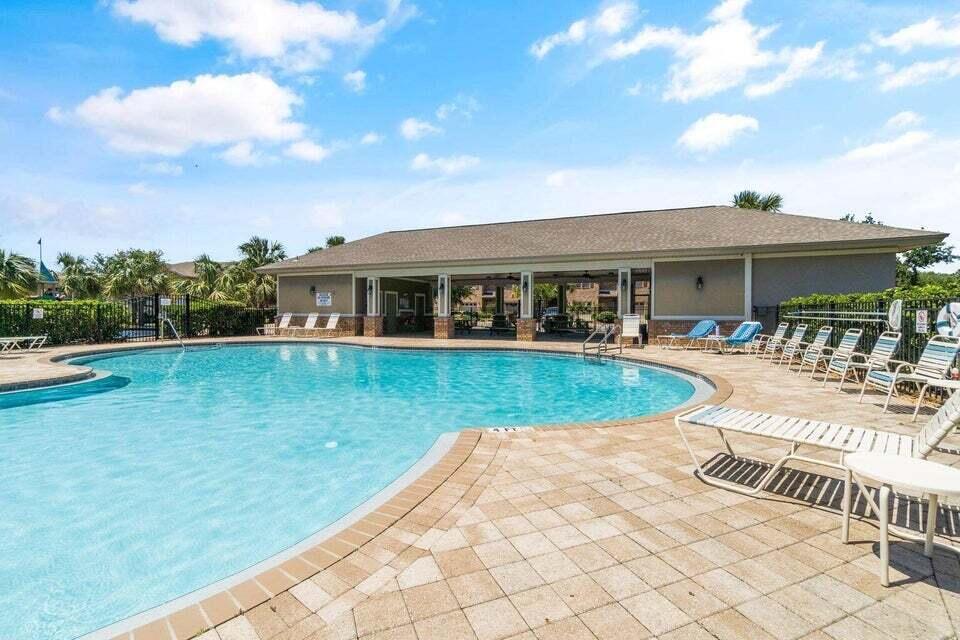 RESERVE POINTE - Residential