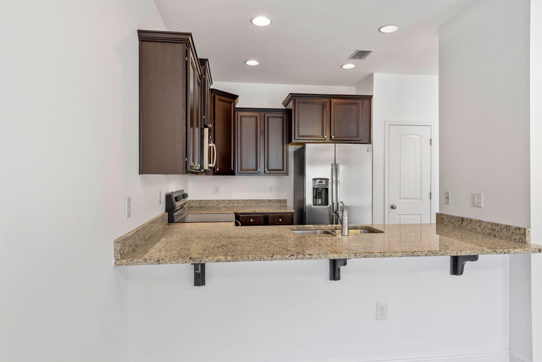 RESERVE POINTE - Residential