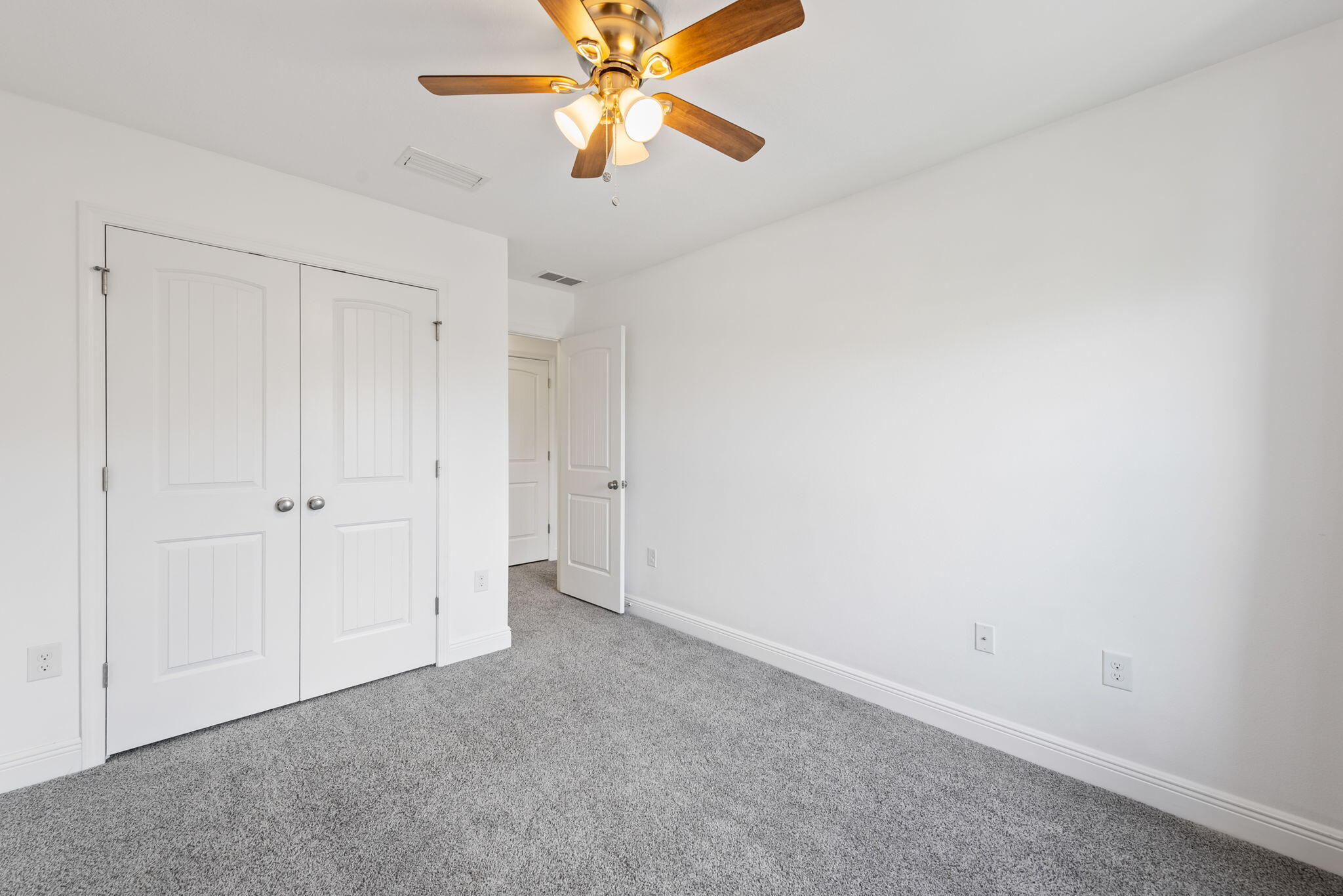 RESERVE POINTE - Residential