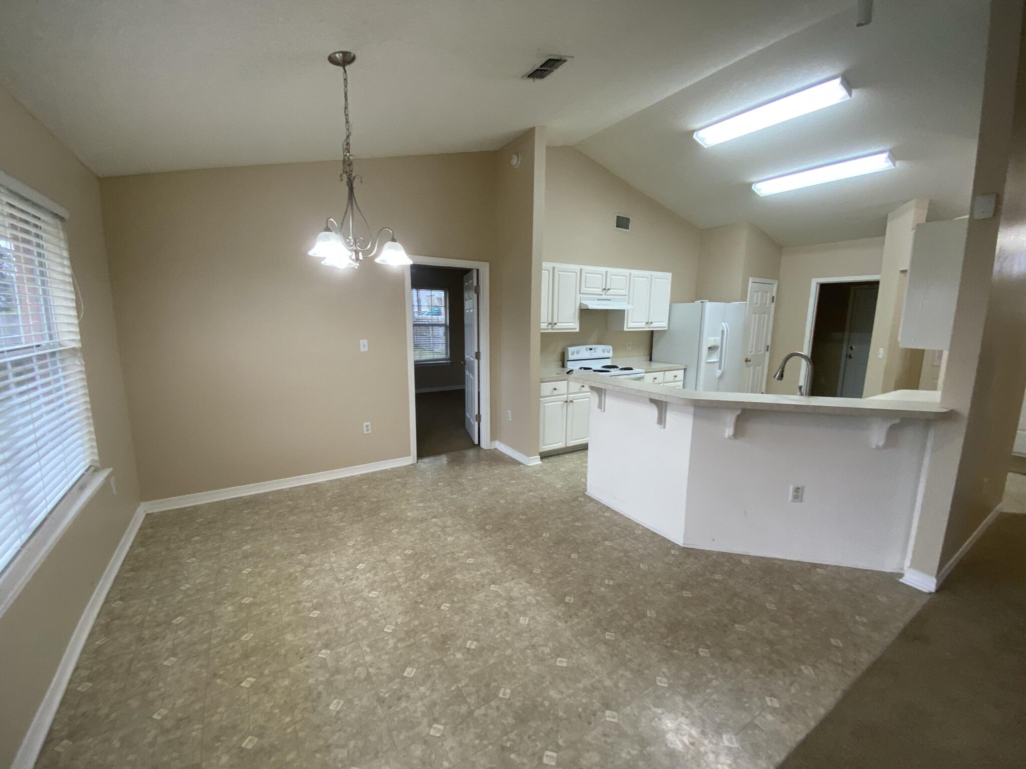 HAMPTON RIDGE ESTATES - Residential