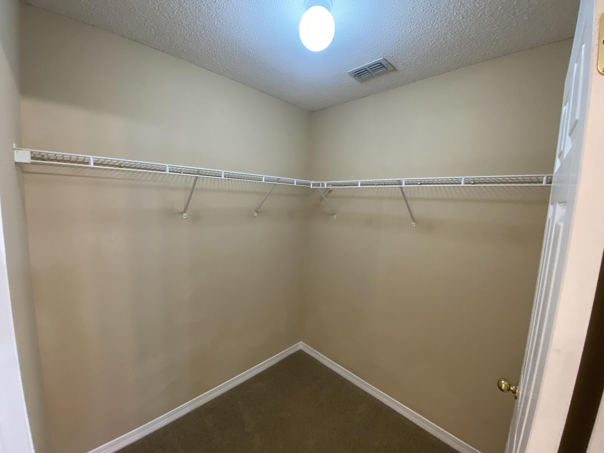 HAMPTON RIDGE ESTATES - Residential