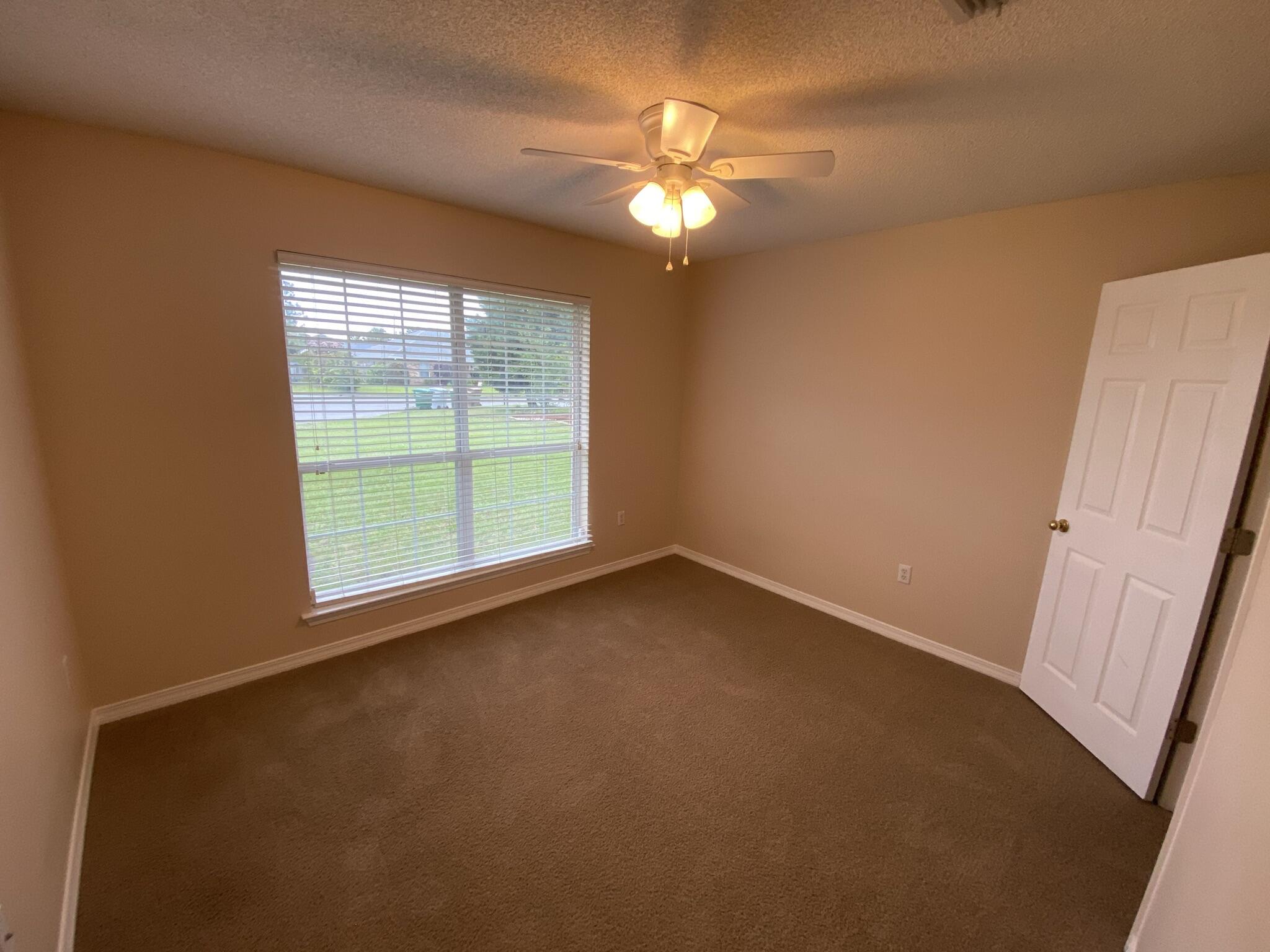 HAMPTON RIDGE ESTATES - Residential