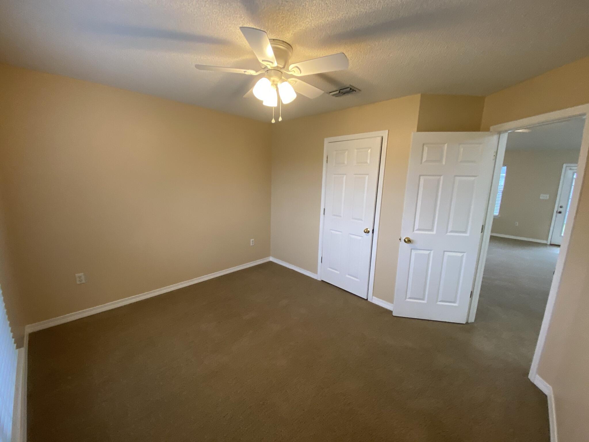 HAMPTON RIDGE ESTATES - Residential