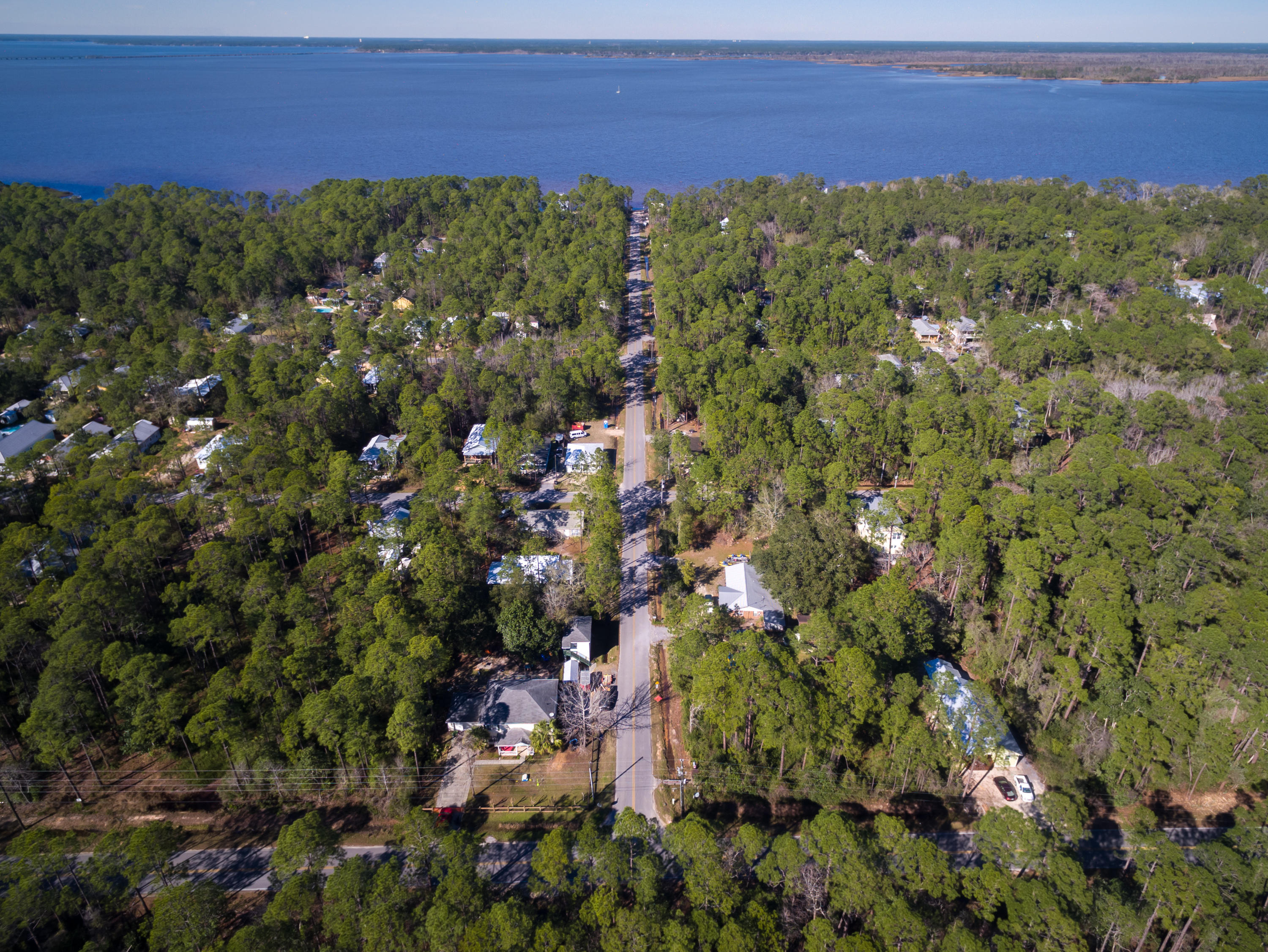 MAGNOLIA BEACH - Land