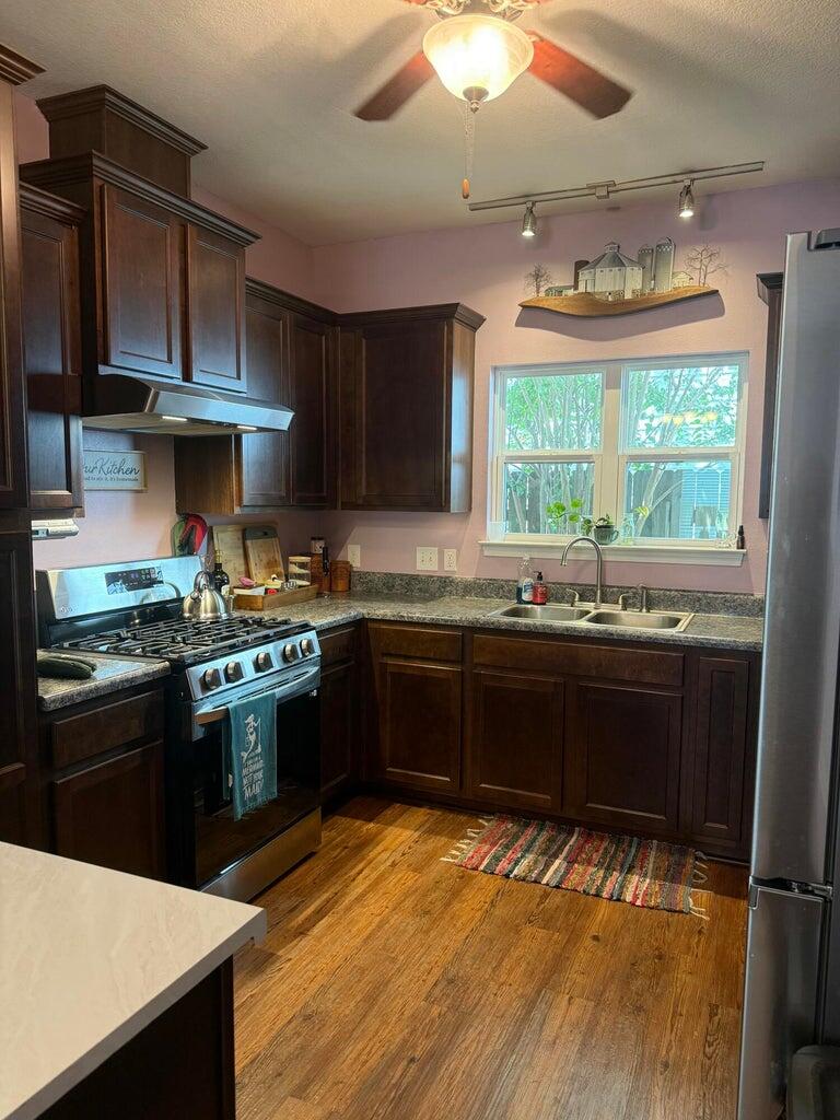 LAKEWOOD Cottages - Residential Lease