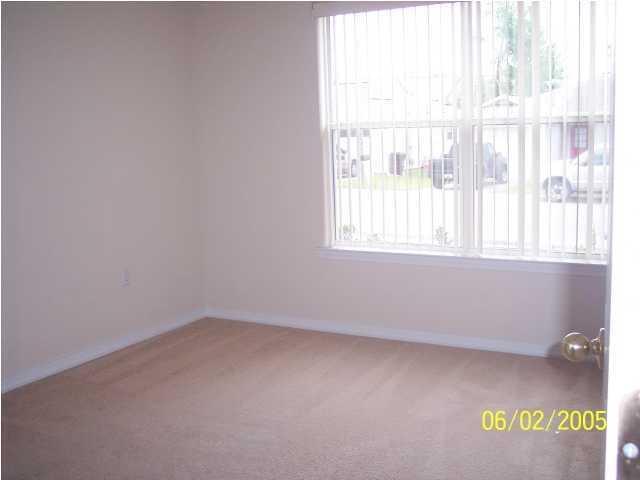 CREEKSIDE - Residential Lease