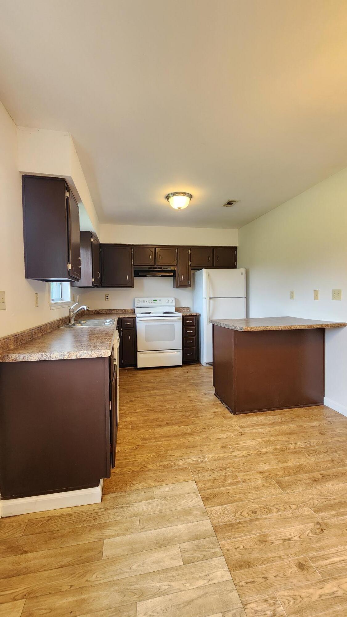 AUBURN HEIGHTS - Residential