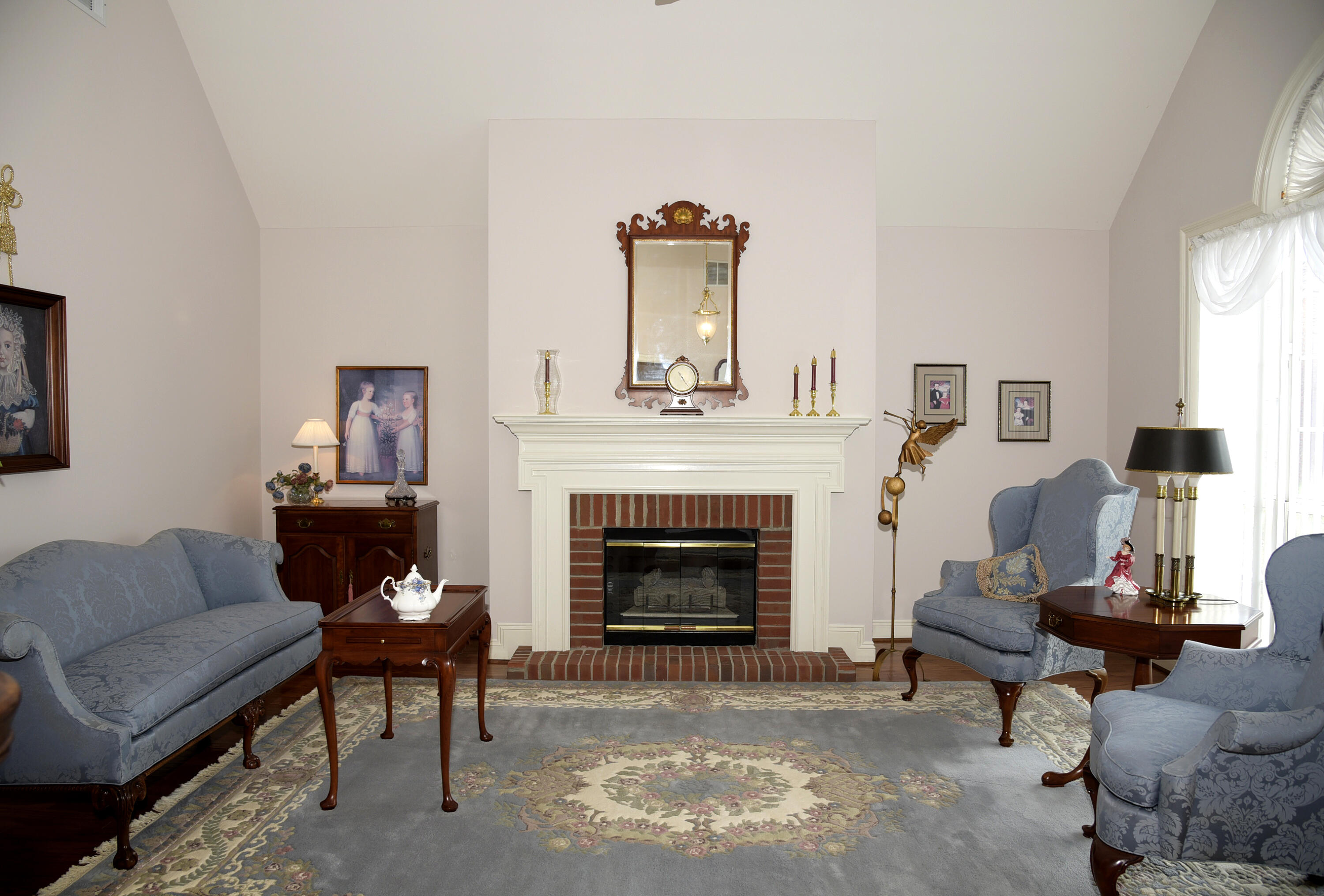 TURNBERRY PLACE - Residential