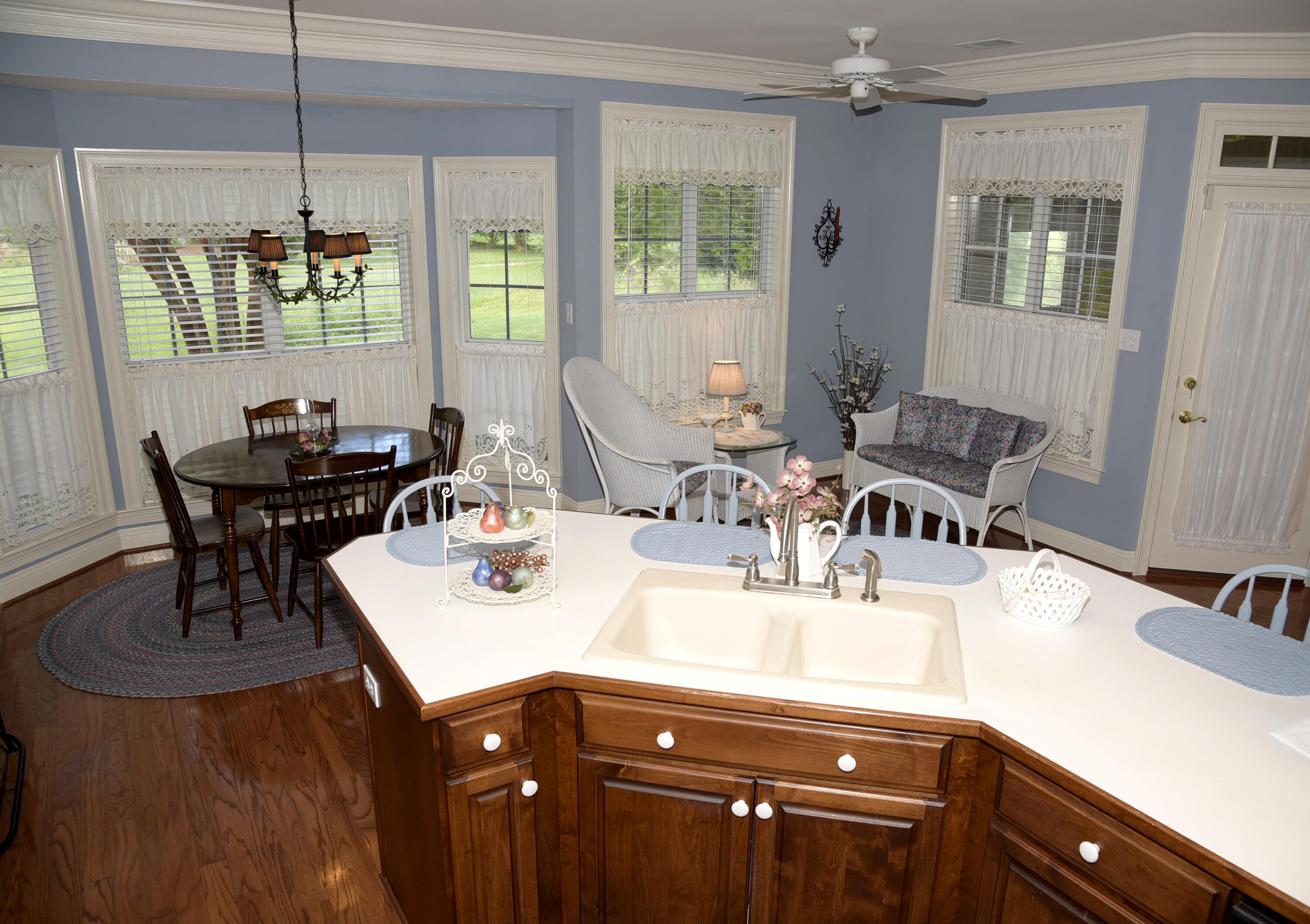TURNBERRY PLACE - Residential