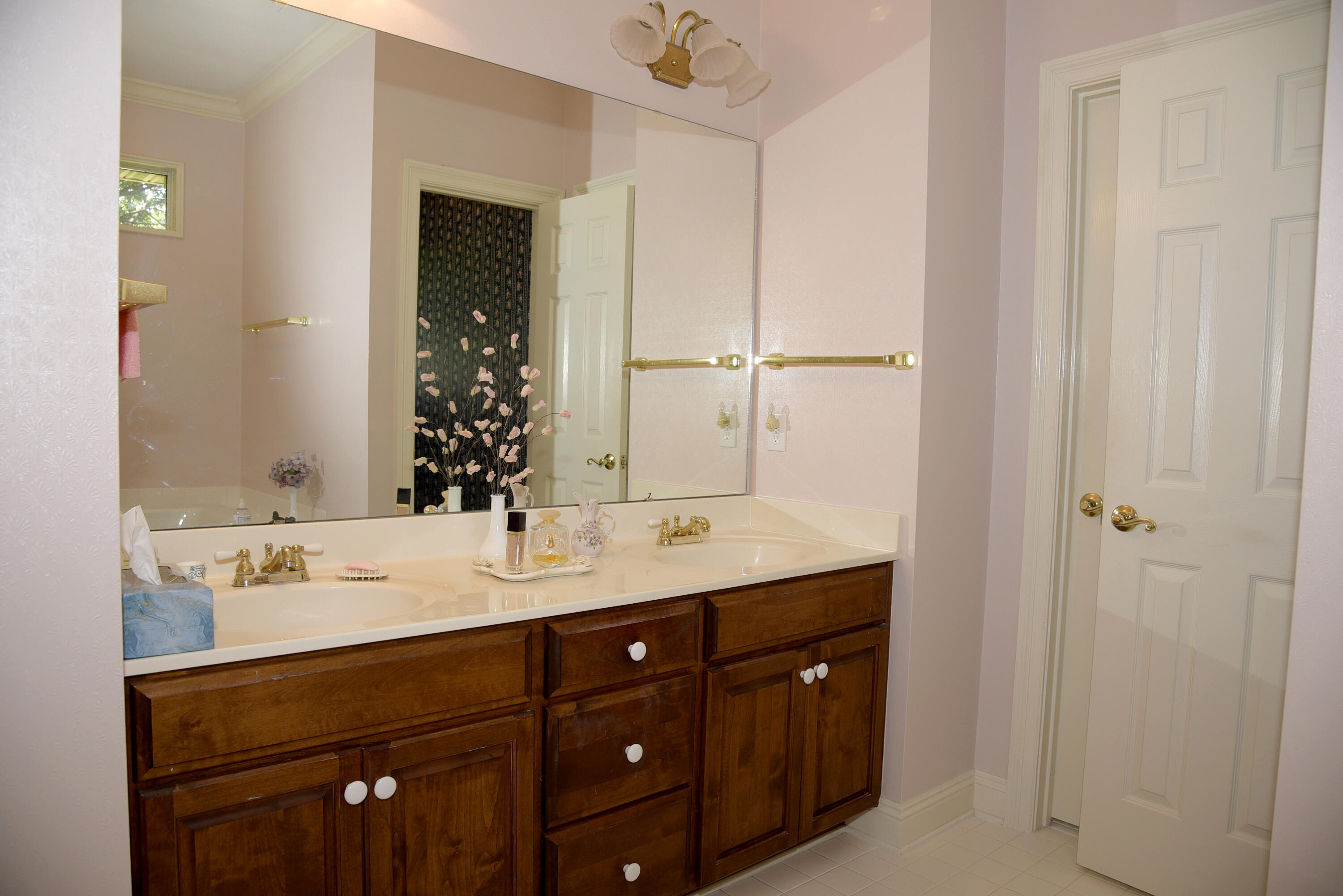 TURNBERRY PLACE - Residential