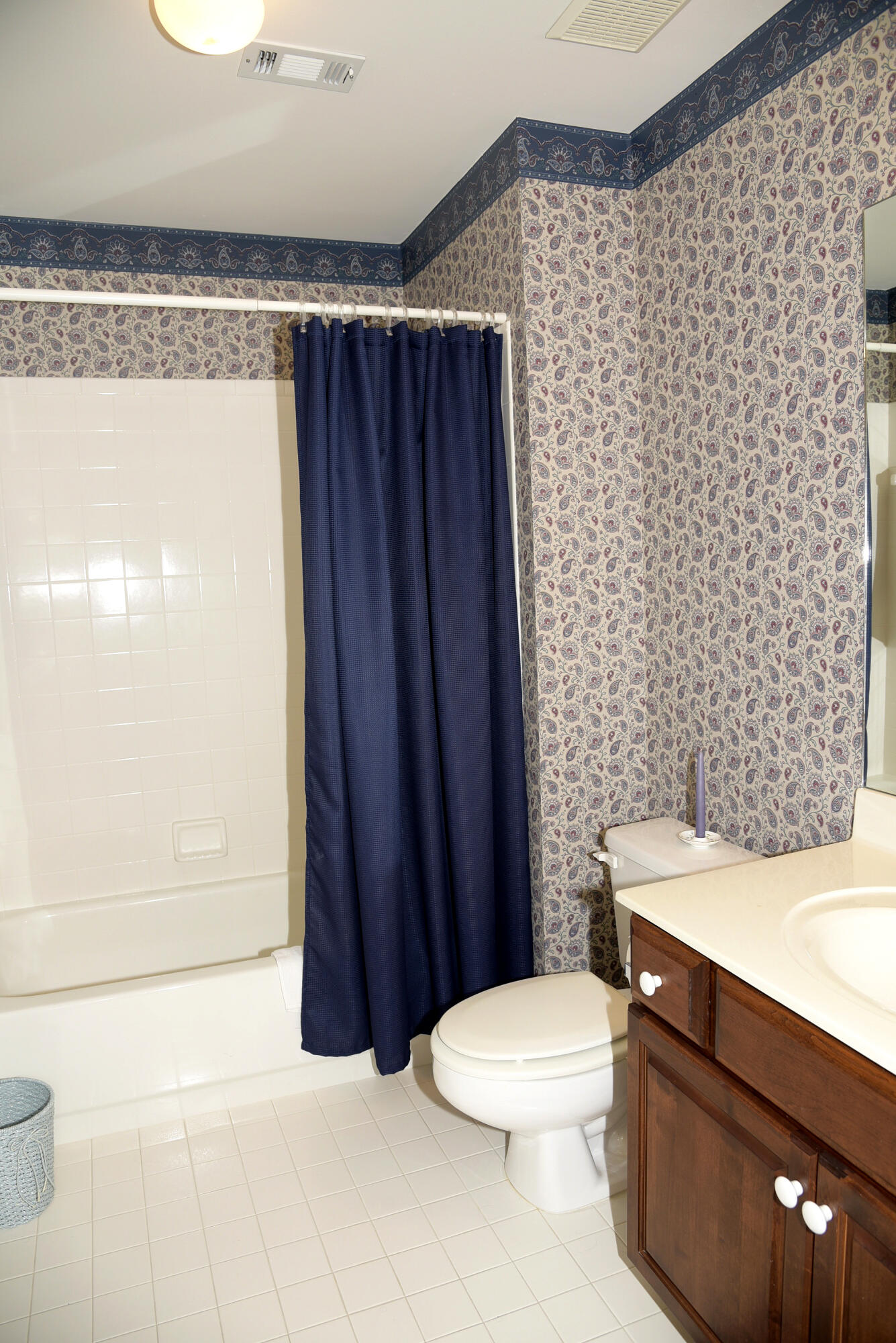 TURNBERRY PLACE - Residential