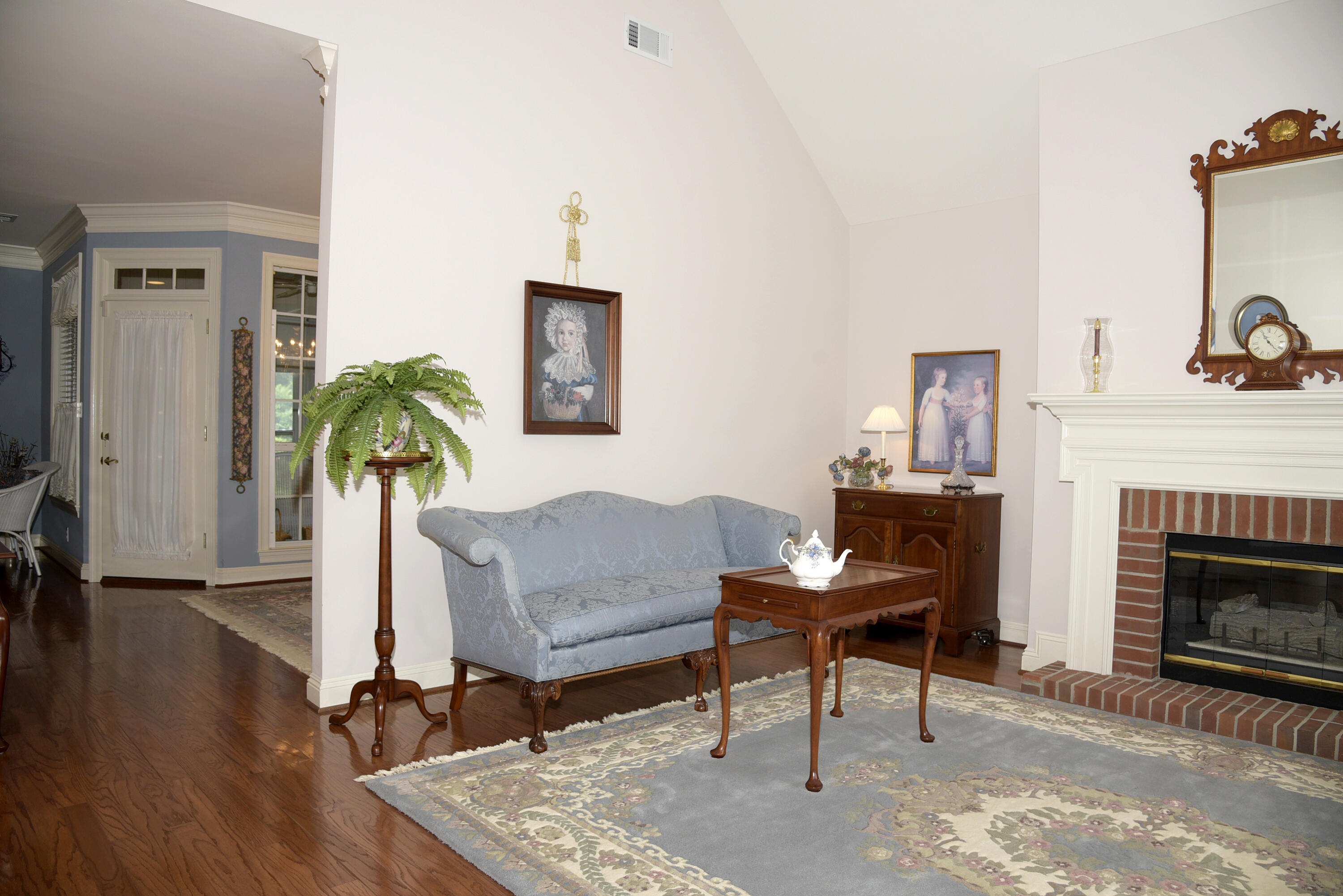 TURNBERRY PLACE - Residential