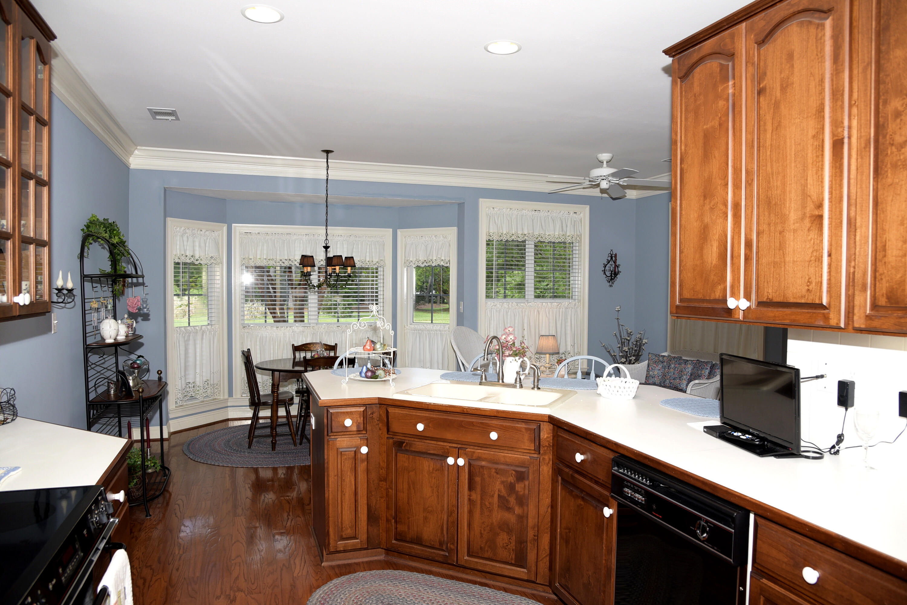 TURNBERRY PLACE - Residential