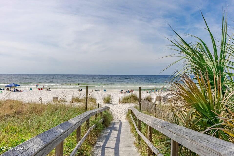 GULF HIGHLANDS BEACH RESORT UNRECORDED LOT 63 BLK K ORB 4640 P 1481 - Residential Lease