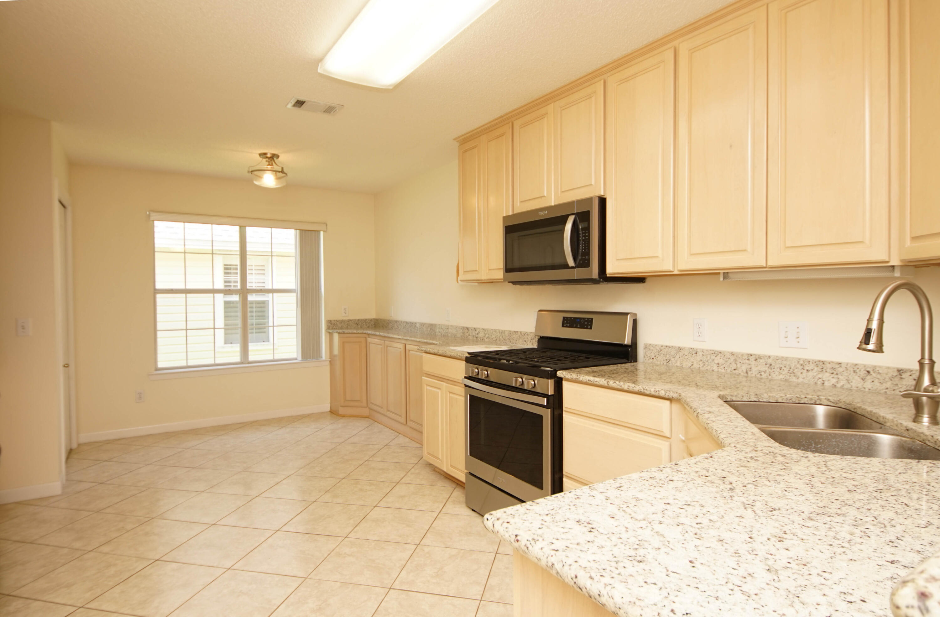 FAIRWAY LAKES PH 2 - Residential