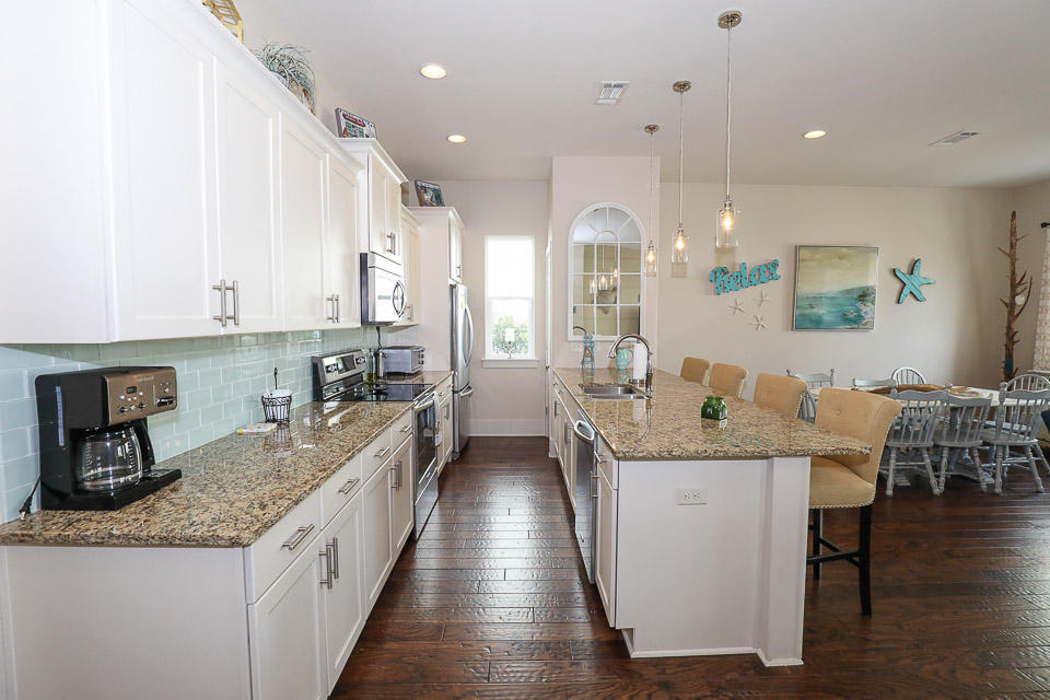 GULF REFLECTIONS - Residential