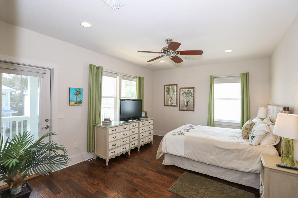 GULF REFLECTIONS - Residential