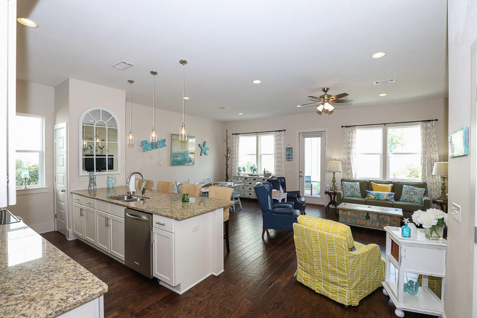 GULF REFLECTIONS - Residential