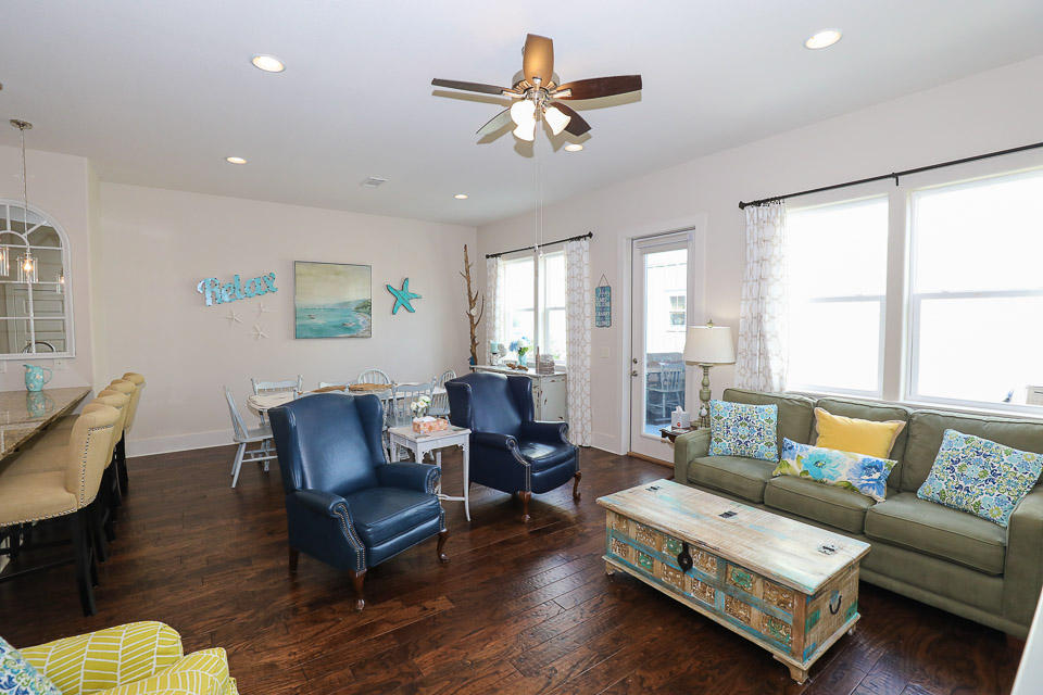 GULF REFLECTIONS - Residential