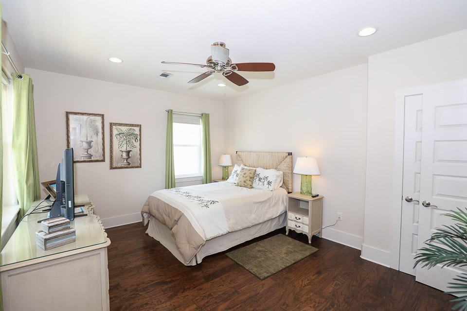 GULF REFLECTIONS - Residential