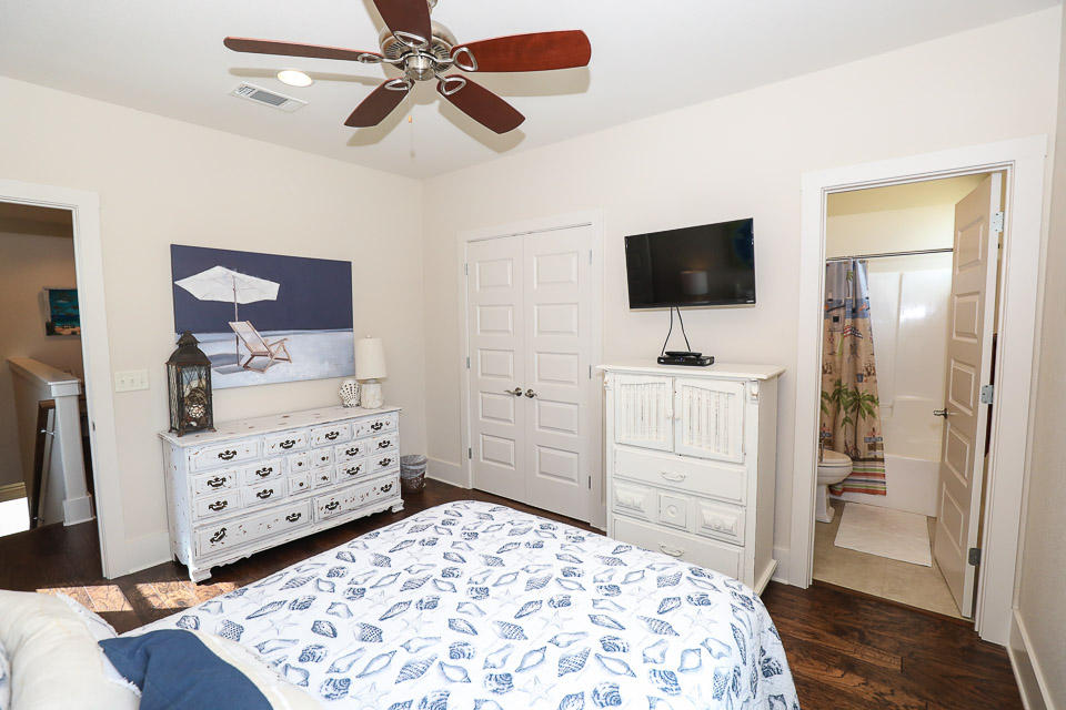 GULF REFLECTIONS - Residential