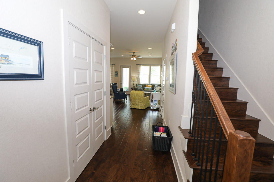 GULF REFLECTIONS - Residential