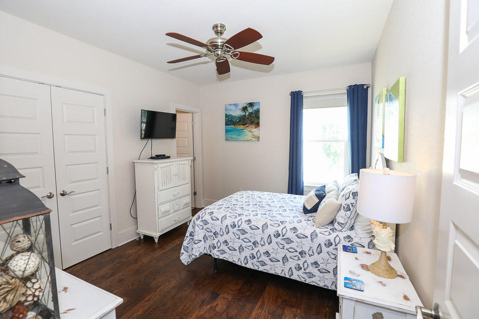 GULF REFLECTIONS - Residential