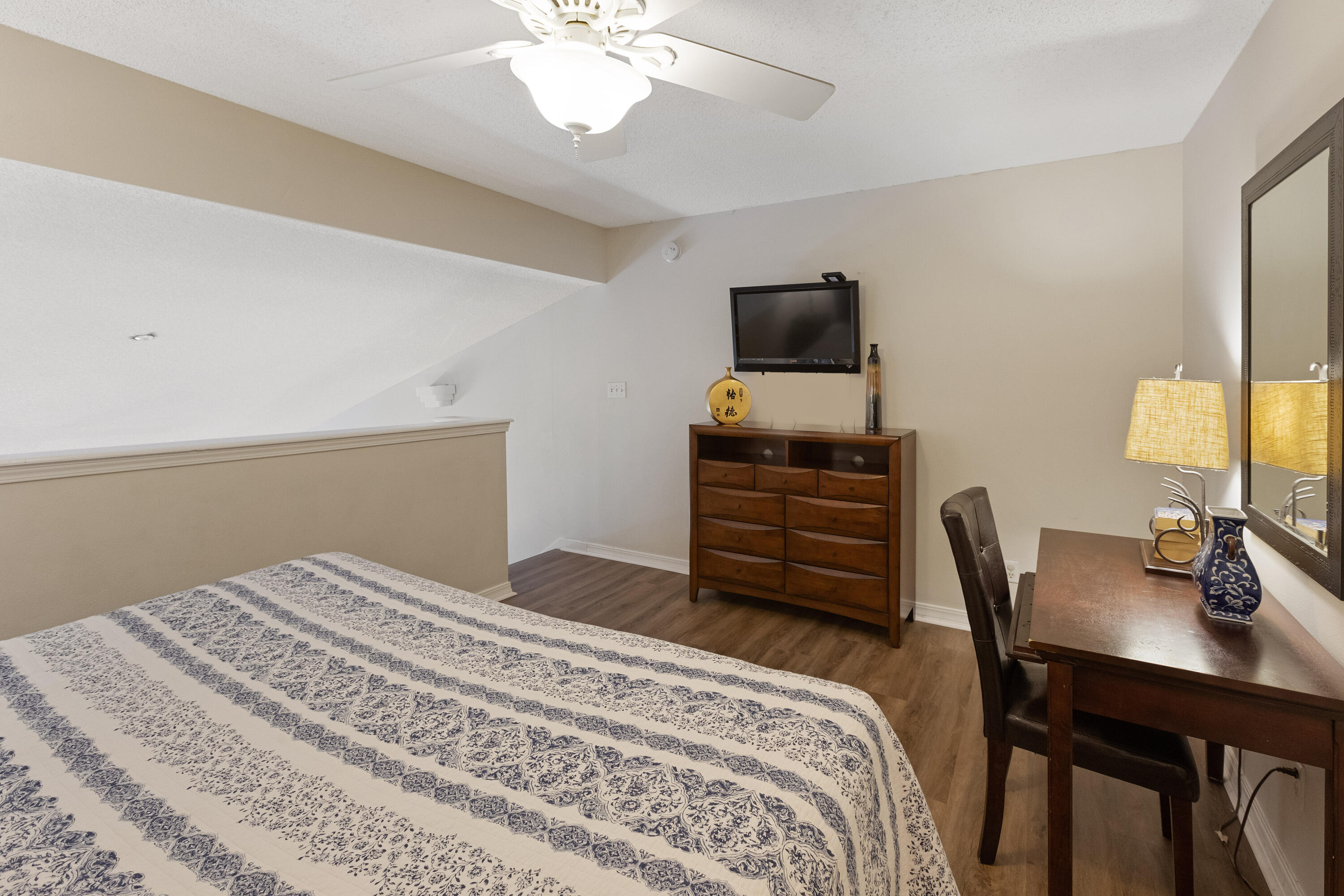 MARAVILLA CONDO 2 - Residential