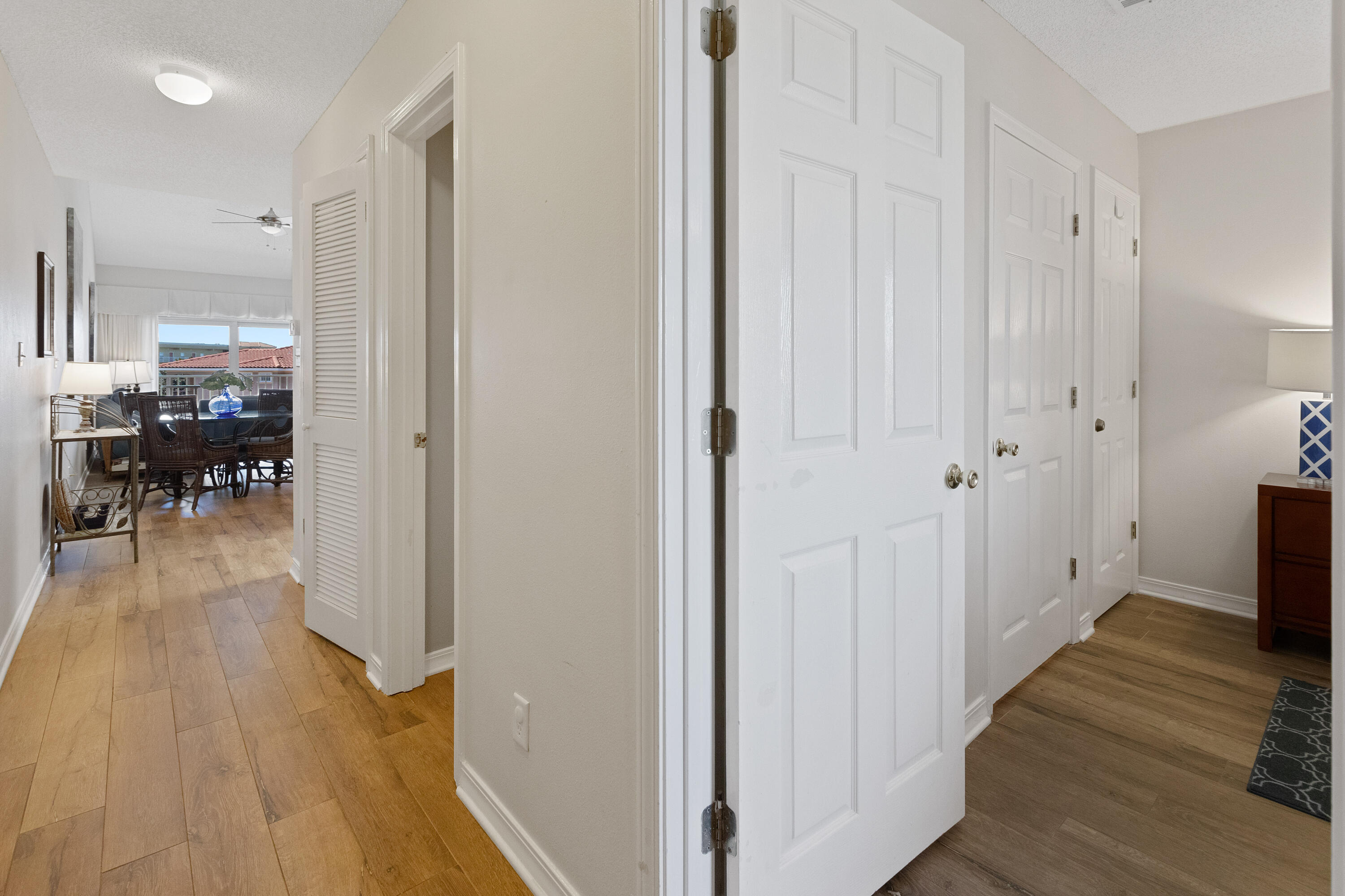 MARAVILLA CONDO 2 - Residential