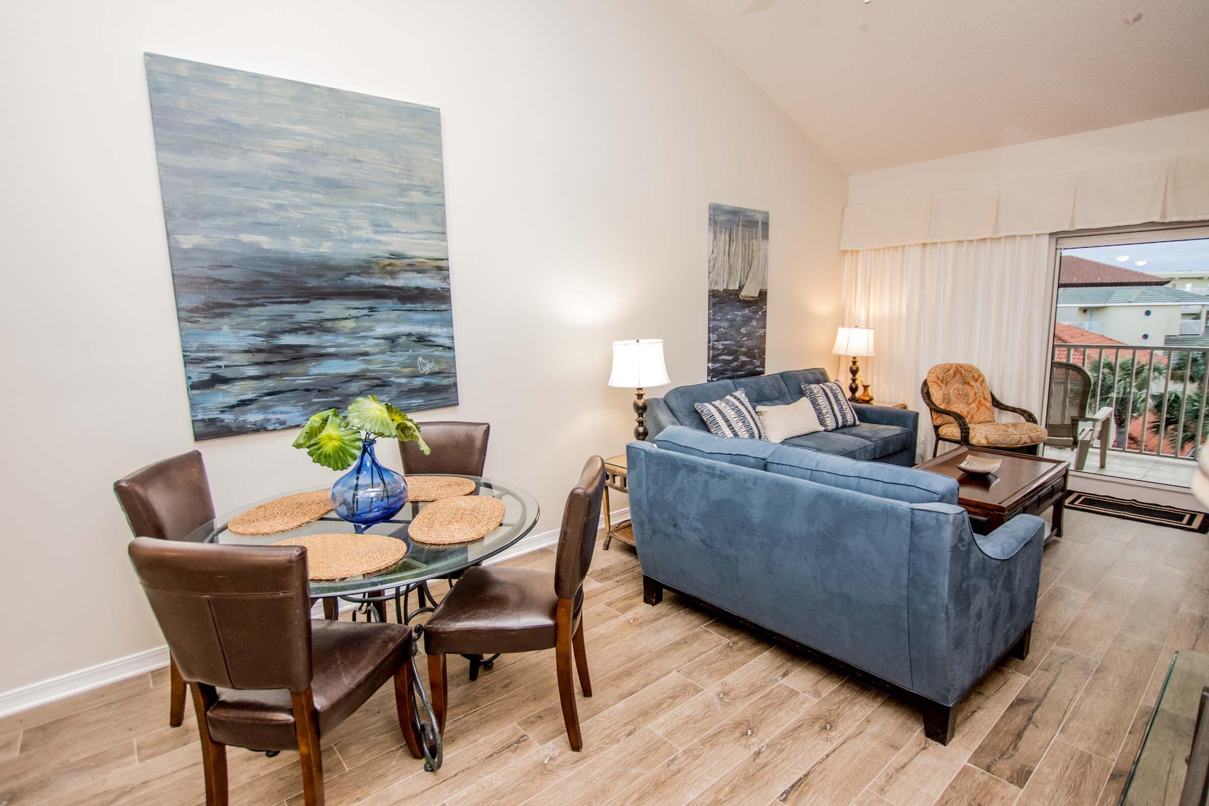 MARAVILLA CONDO 2 - Residential