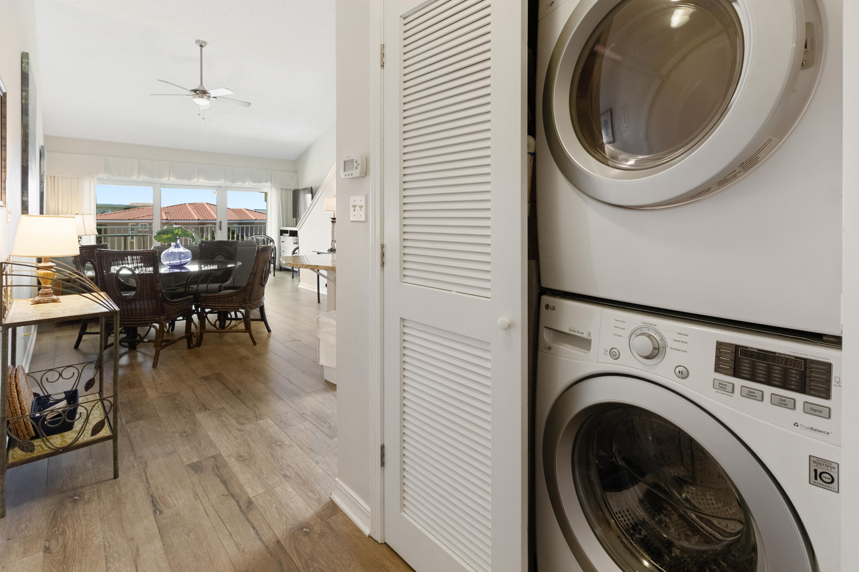 MARAVILLA CONDO 2 - Residential