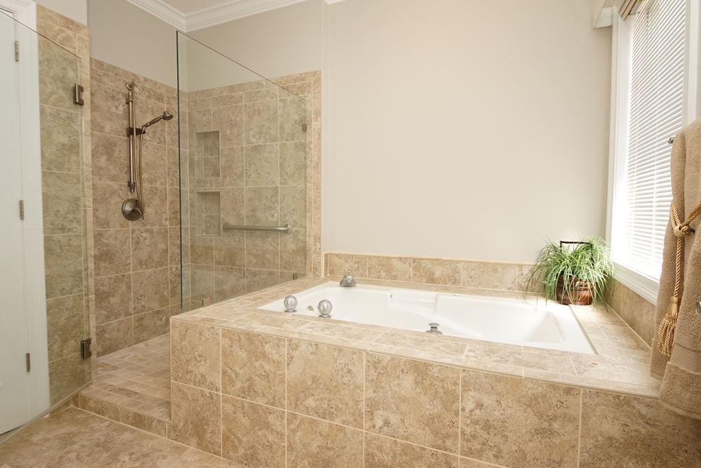 OAKMONT PLACE - Residential