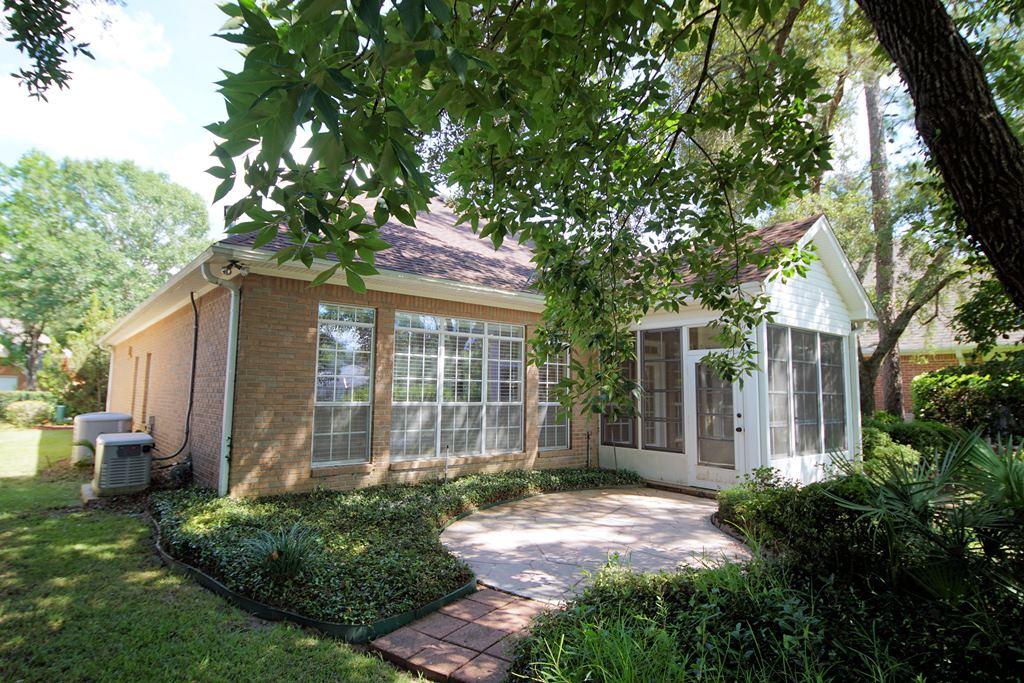 OAKMONT PLACE - Residential