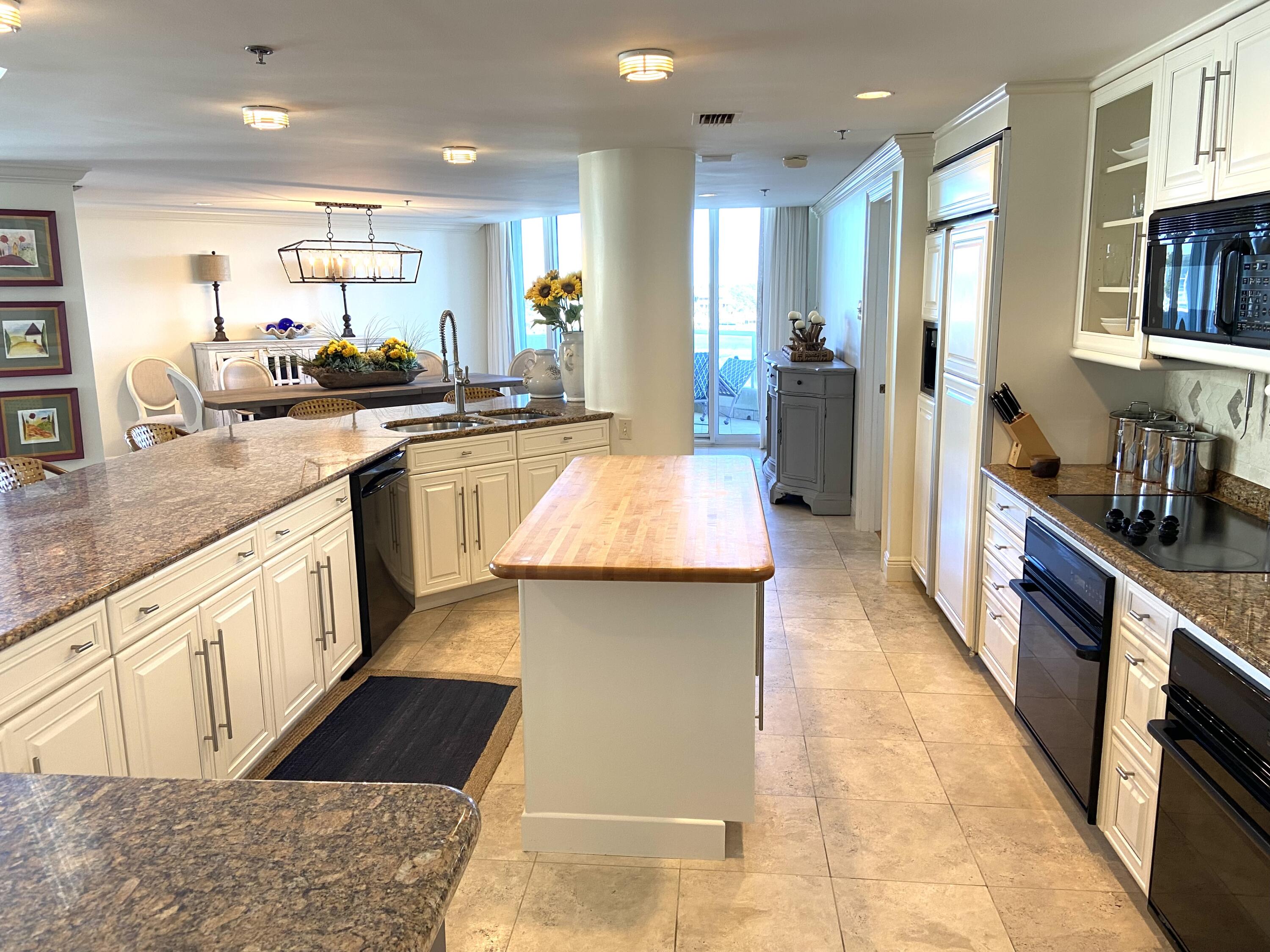 EAST PASS TOWERS CONDO PH 2 - Residential