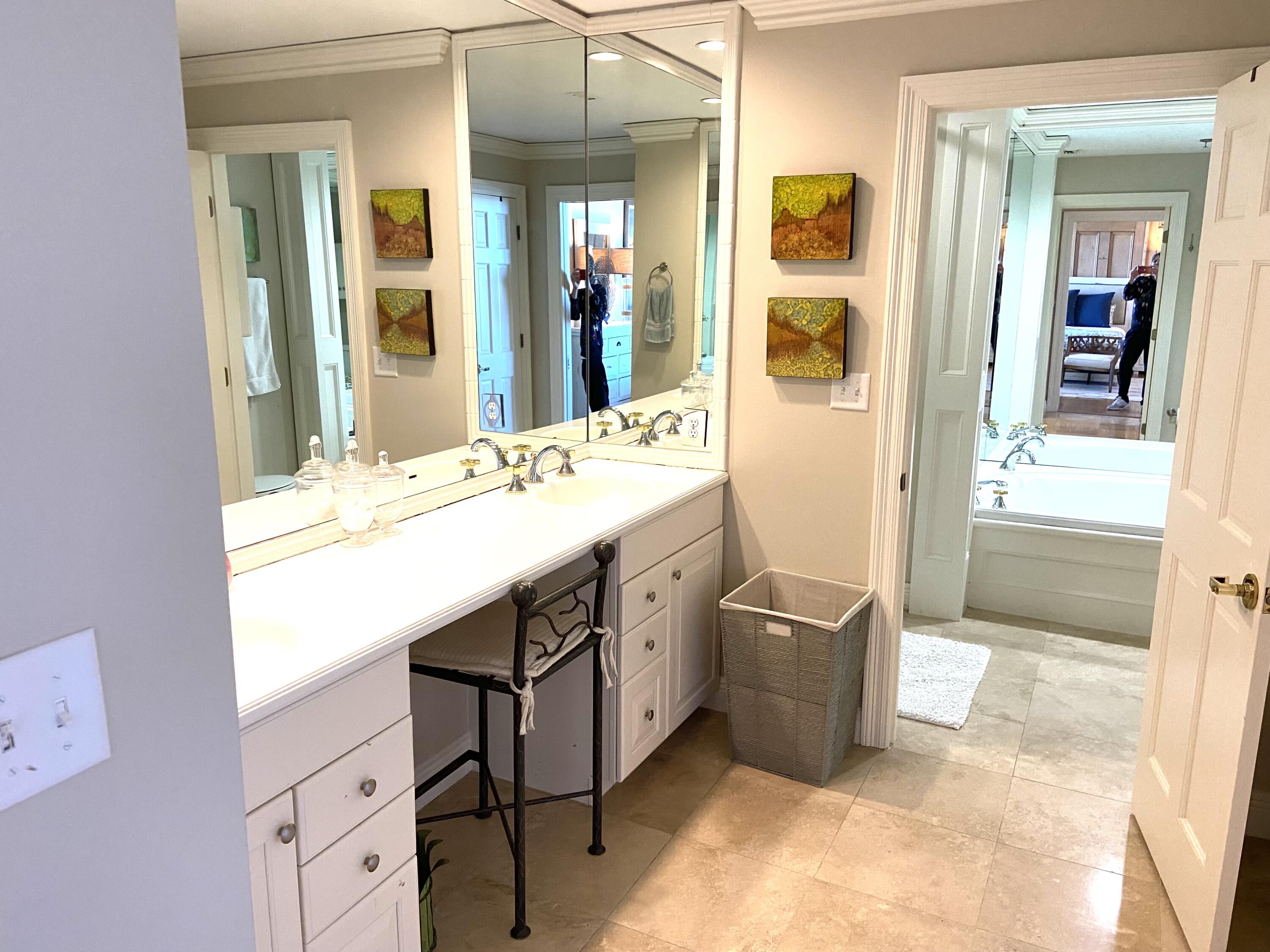 EAST PASS TOWERS CONDO PH 2 - Residential