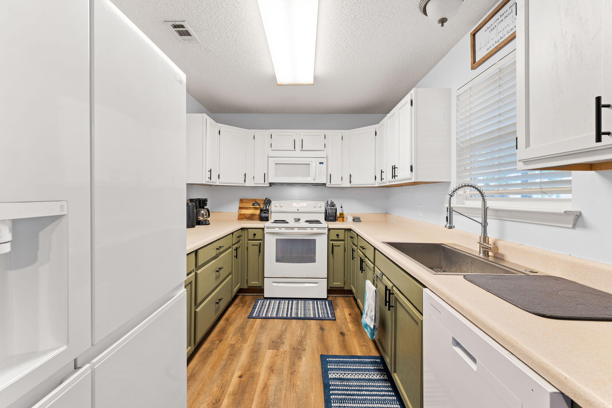 WINDING CREEK ESTATES PH 4 - Residential