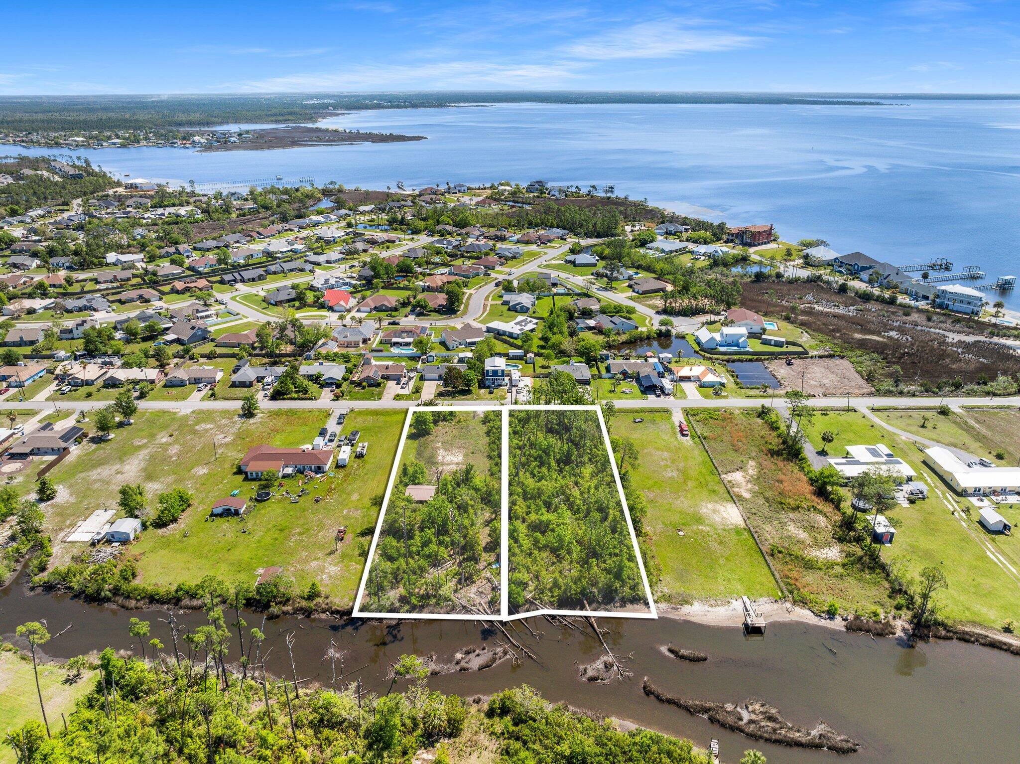 EAST BAY PARK - Land