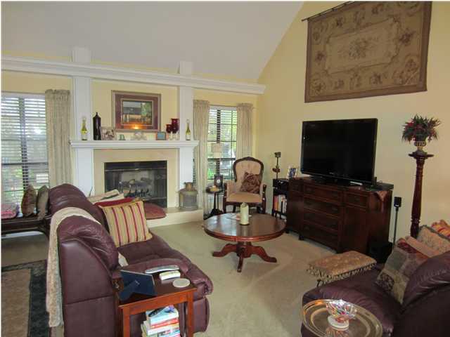 INDIAN TRAIL ESTATES - Residential