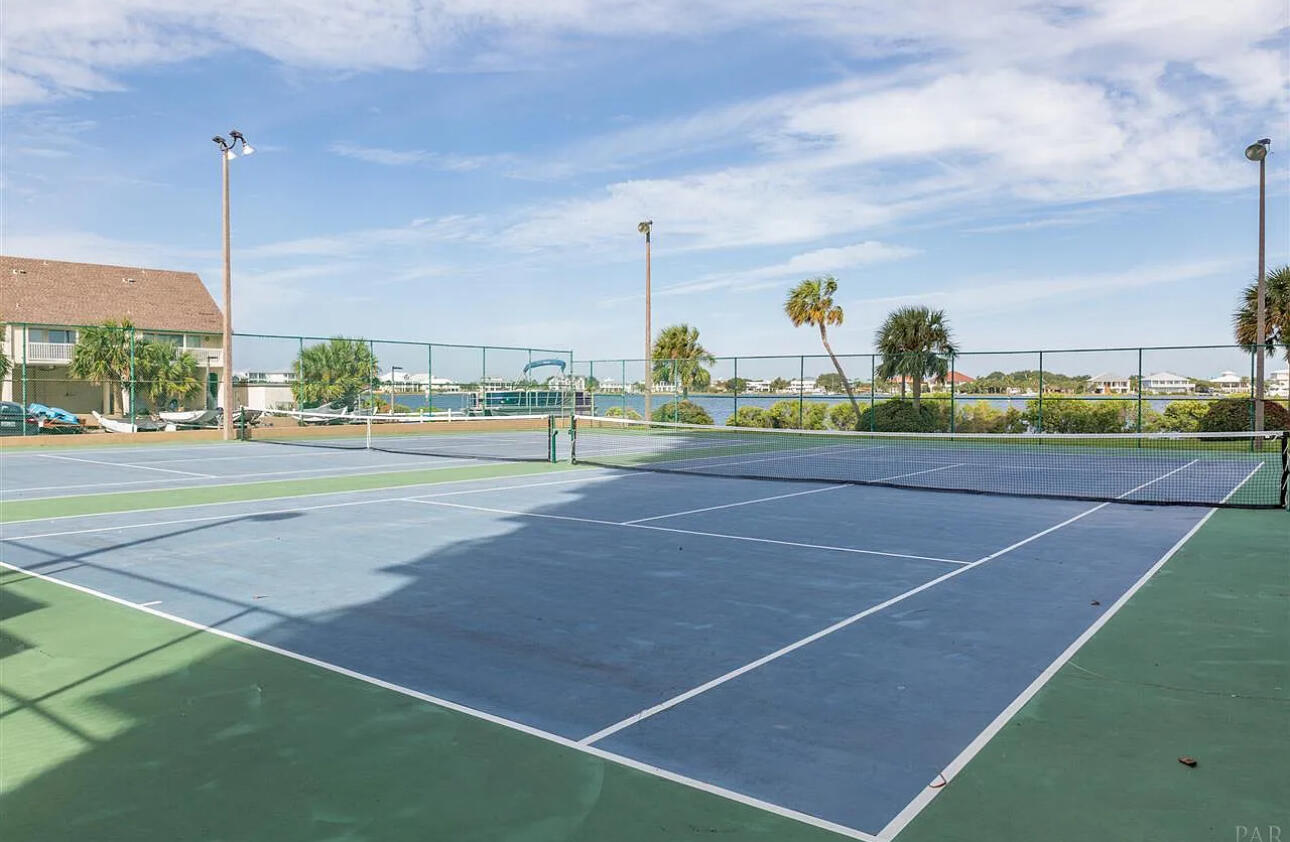 SABINE YACHT AND RACQUET CLUB - Residential
