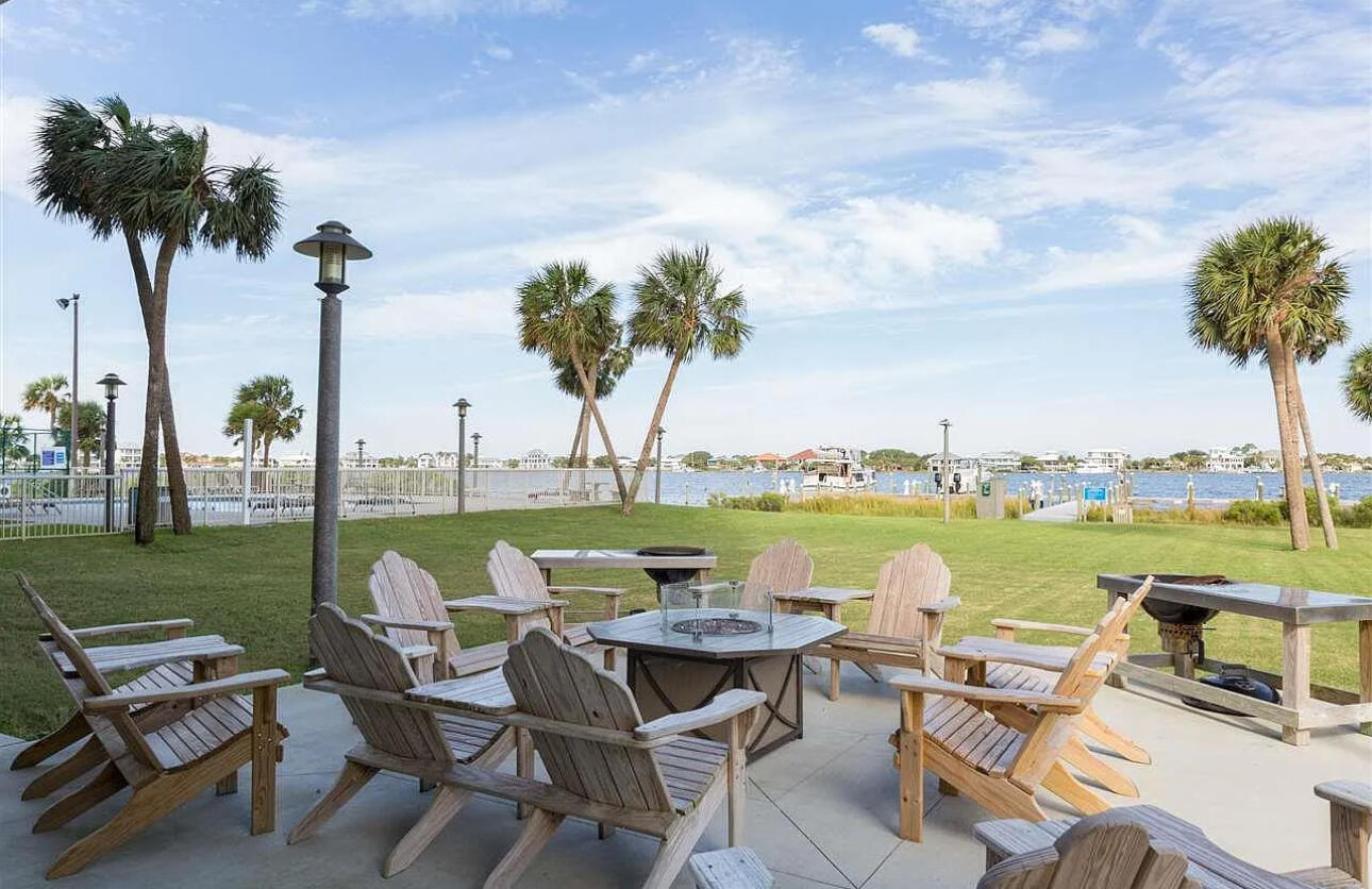 SABINE YACHT AND RACQUET CLUB - Residential