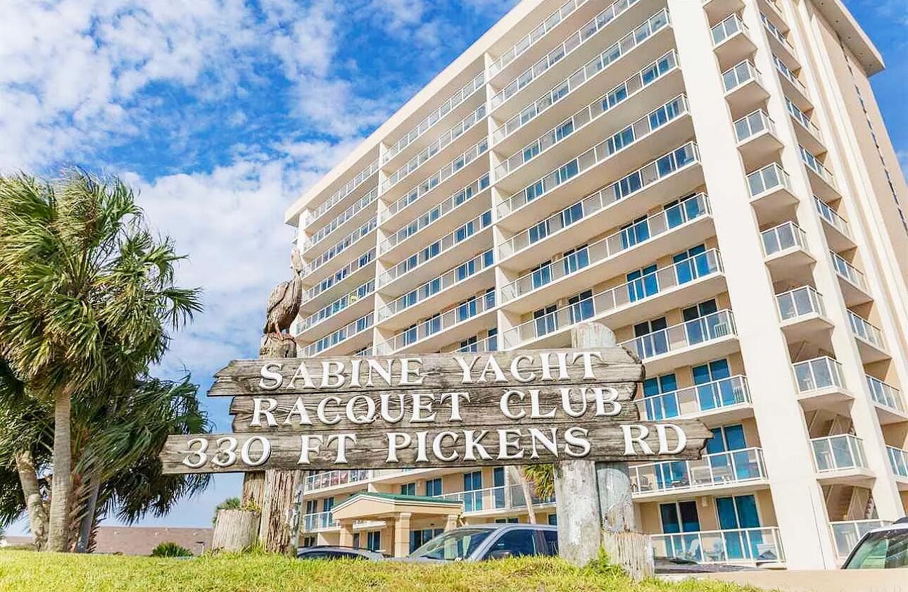 SABINE YACHT AND RACQUET CLUB - Residential