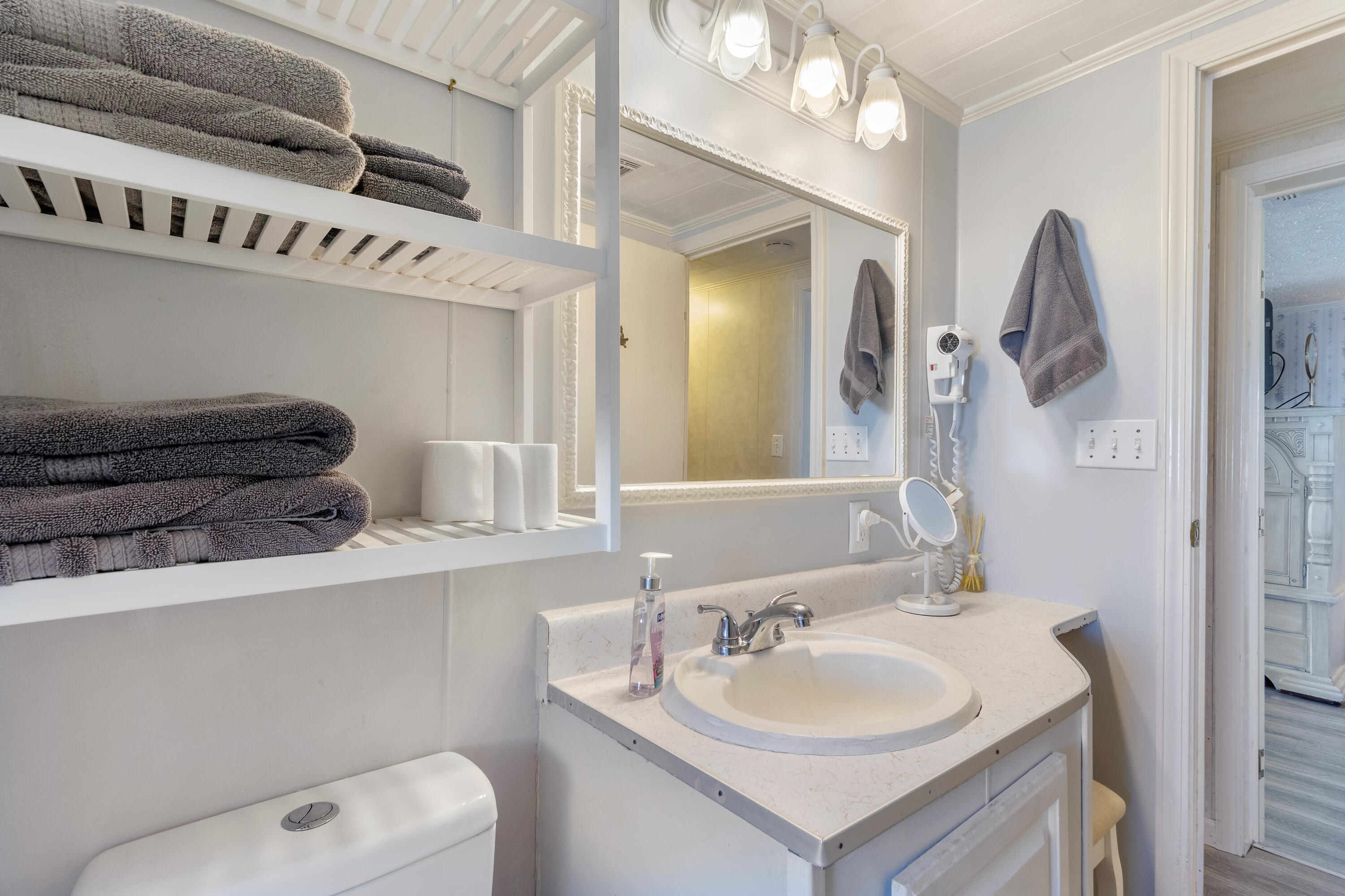 LAGUNA BEACH ESTATES 5TH ADDN - Residential