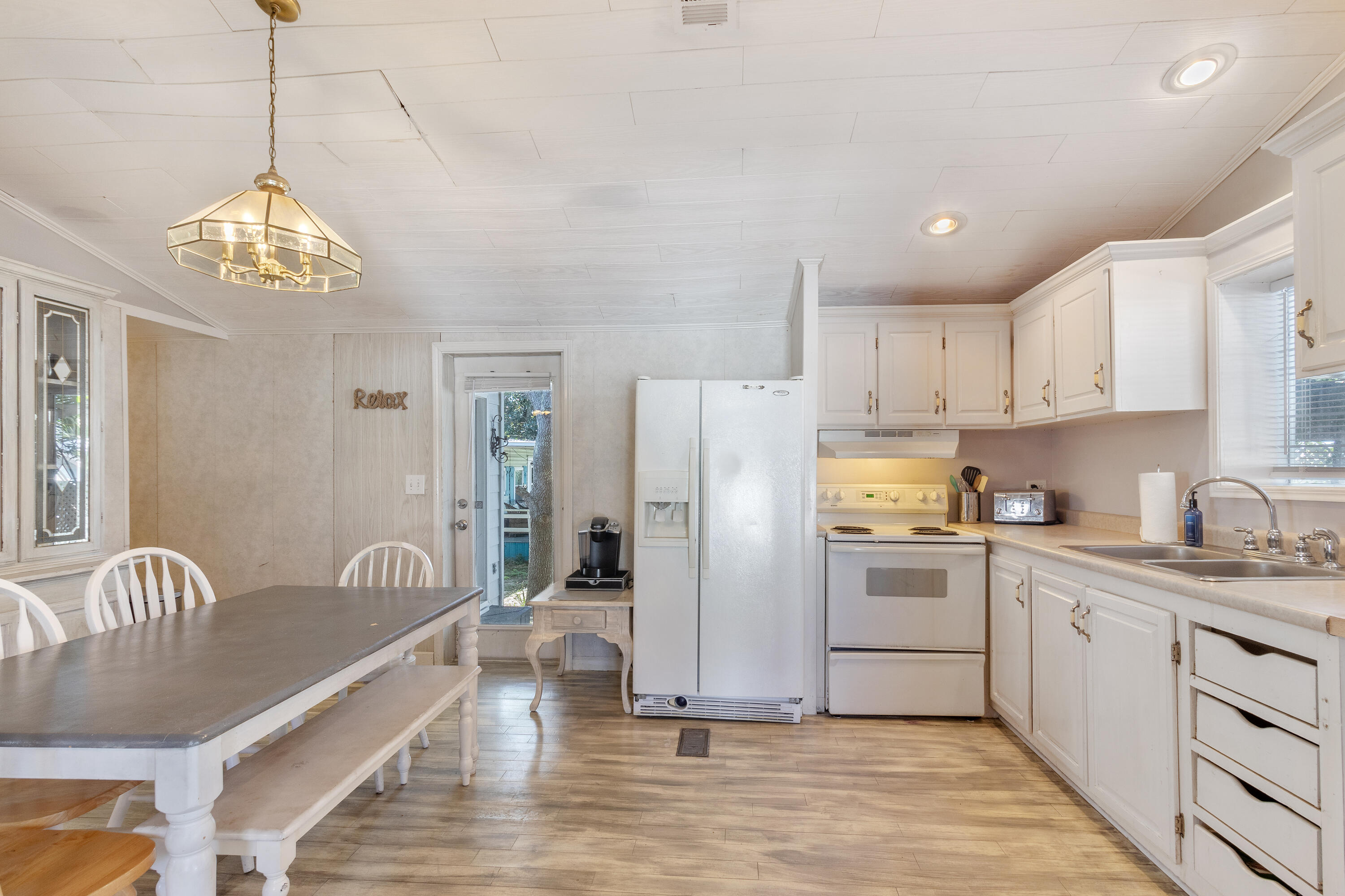 LAGUNA BEACH ESTATES 5TH ADDN - Residential