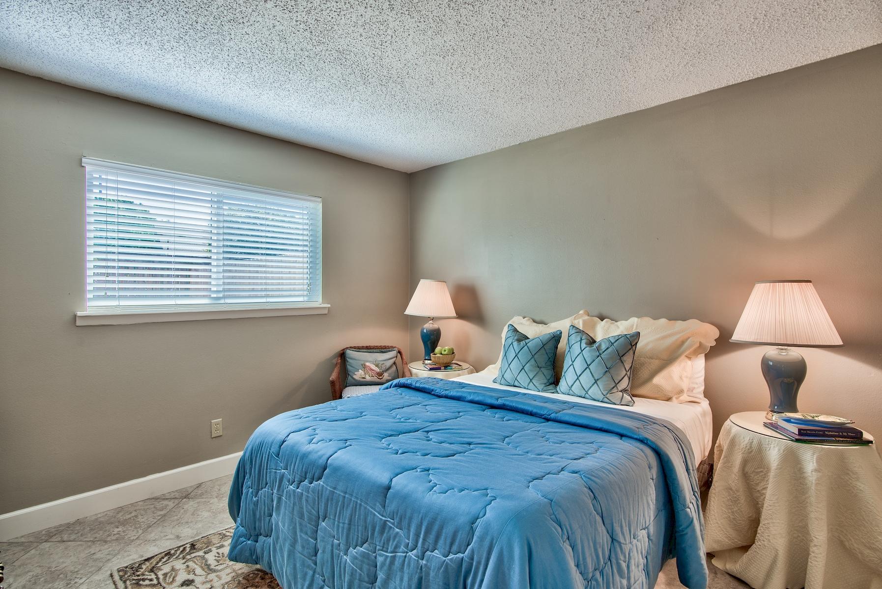 SEASCAPE CONDO TENNIS VILLAGE - Residential