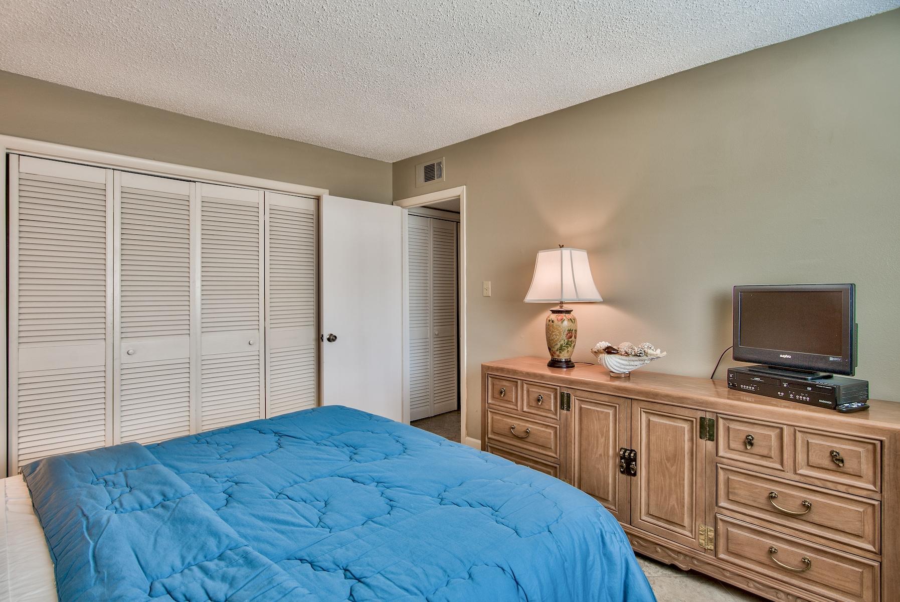 SEASCAPE CONDO TENNIS VILLAGE - Residential